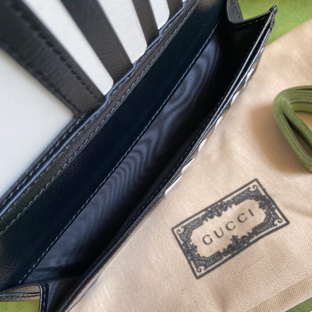 Gucci 男款长夹