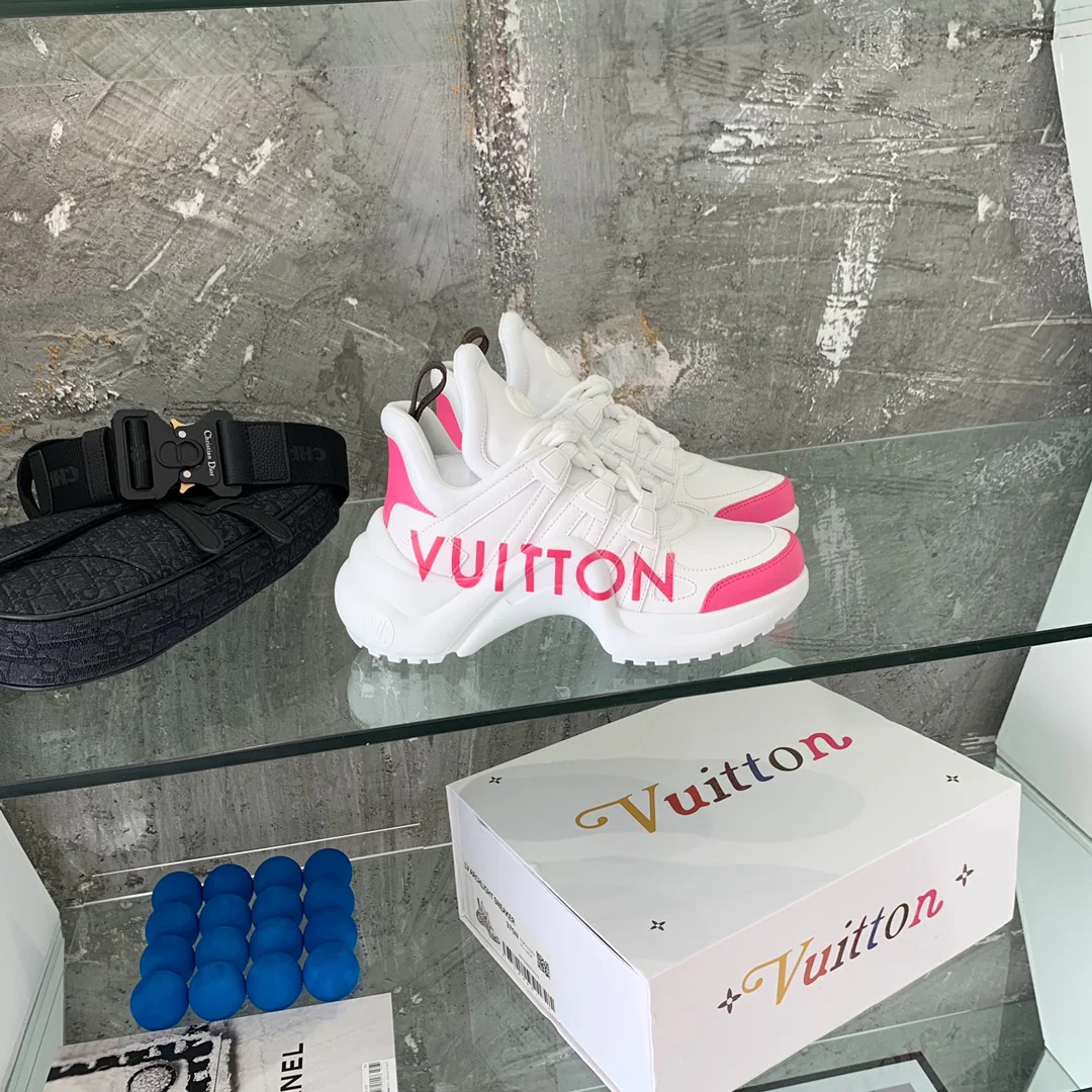 Обувь LV - Массивные кроссовки LV - 22