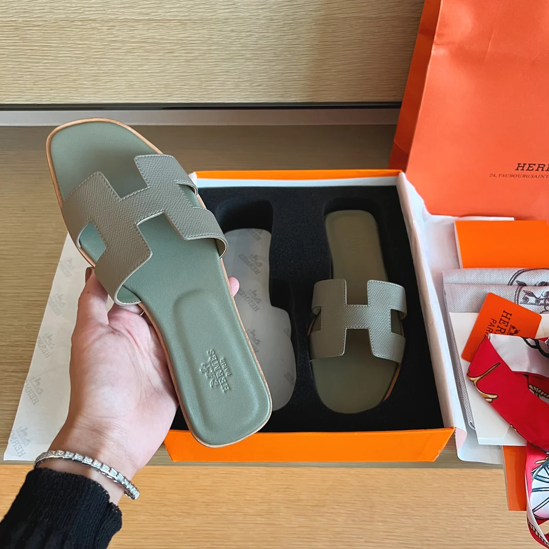 Тапочки Hermes-h на плоской подошве - серия с принтом пальмовых листьев - подошва с полным покрытием