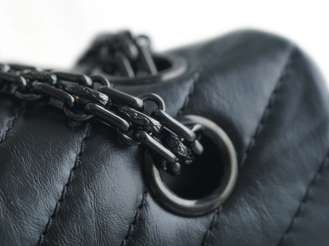 Chanel 2-55 - Черная застежка с V-образным узором - Кожа теленка, длина 28 см