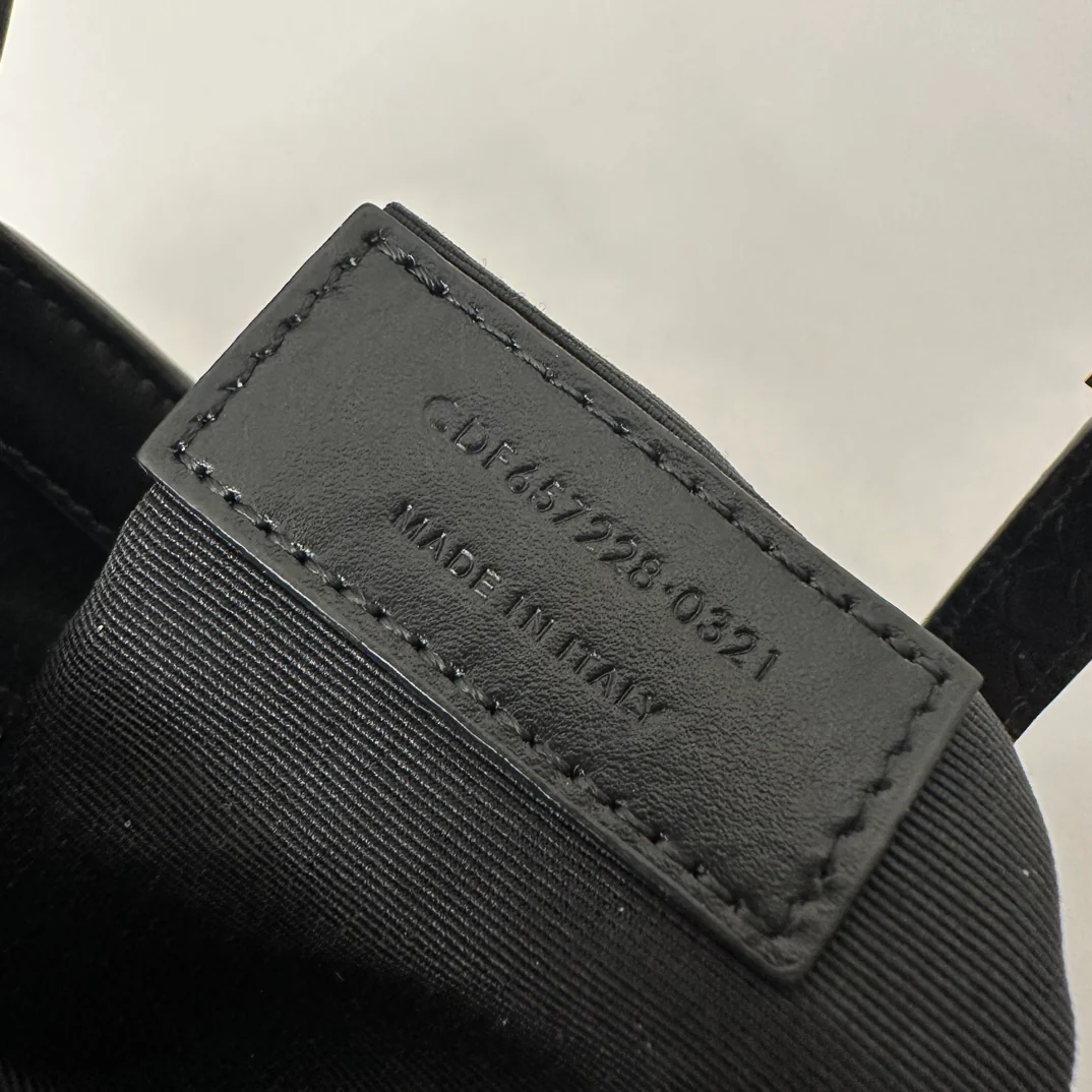 Кожаная сумка через плечо YSL-le-5-a-7, змеиный принт, черная.