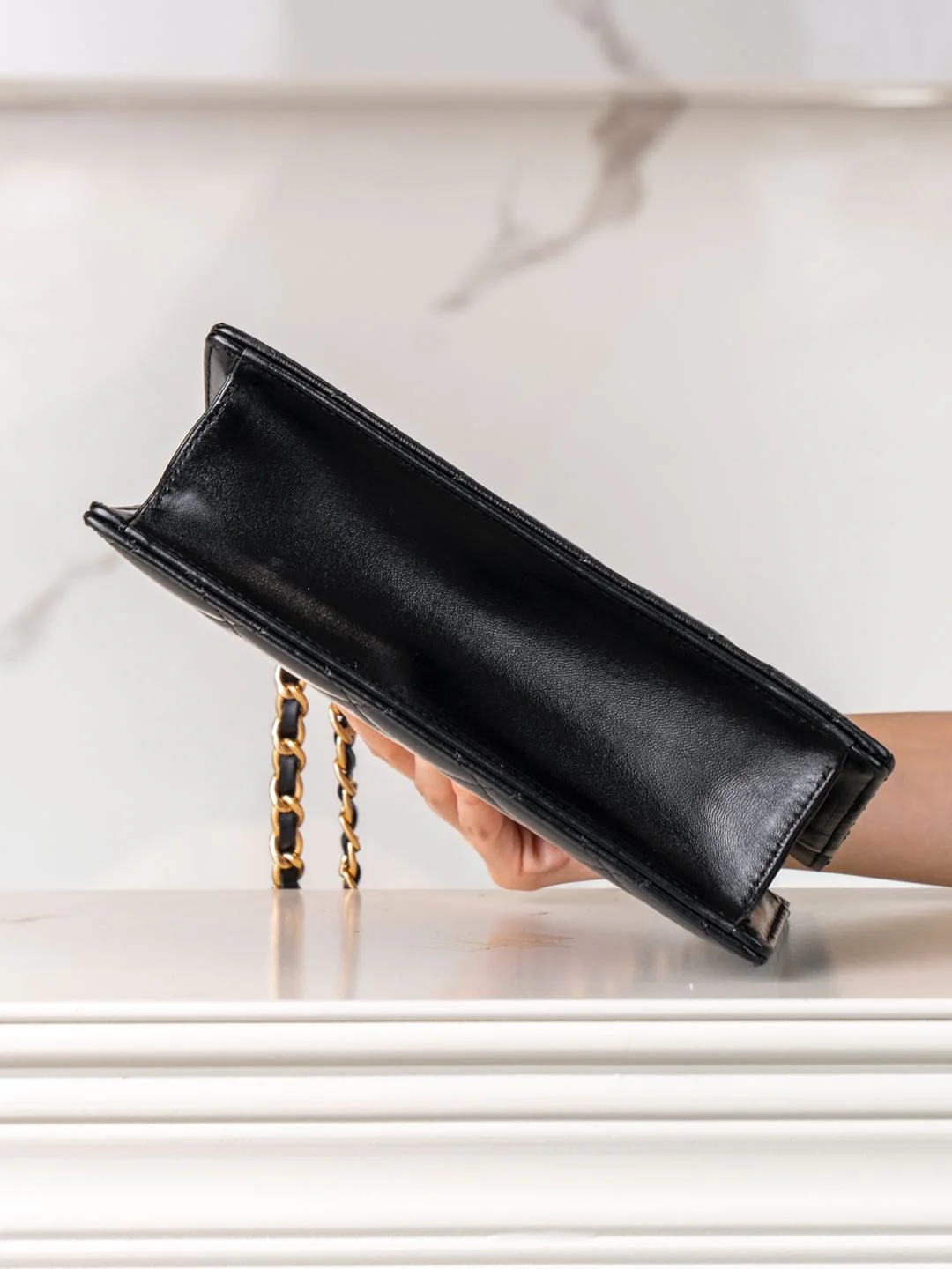 Черная квадратная сумочка на цепочке для вечерних мероприятий