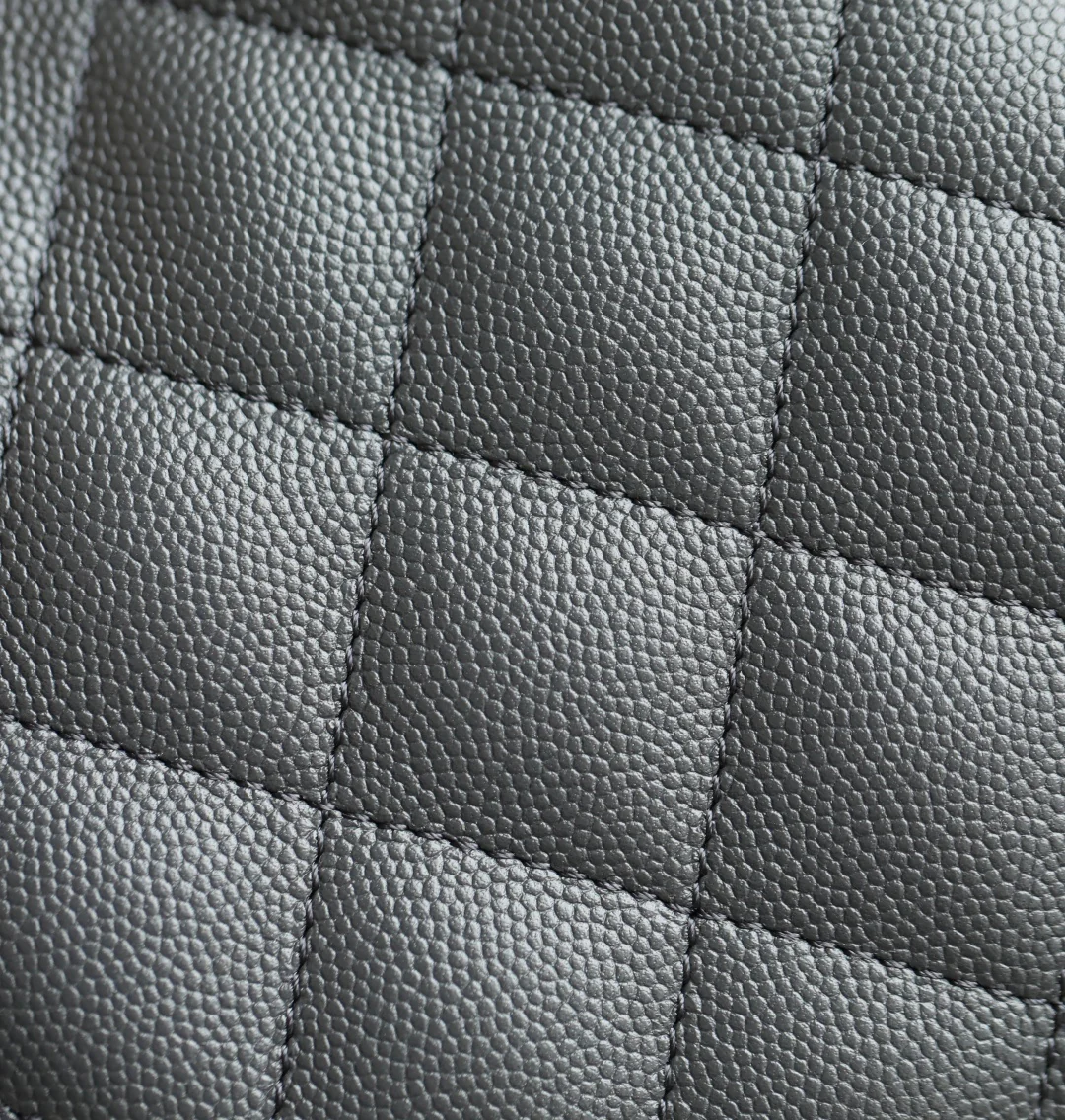 Chanel - Маленькая люстра в стиле хиппи - Темно-серый - Золотая фурнитура