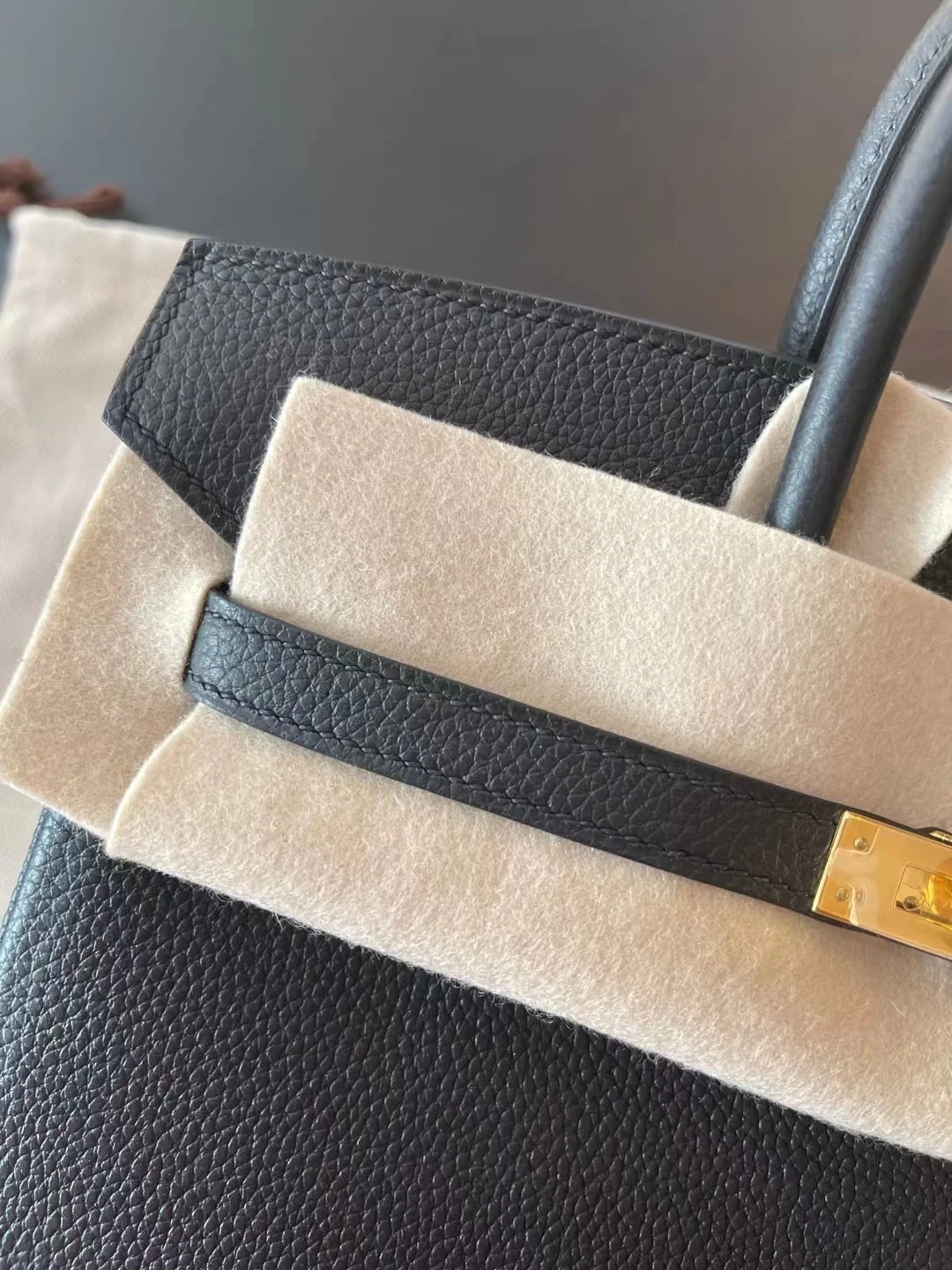 Сумка Hermes Birkin 25 Togo Black с золотой пряжкой