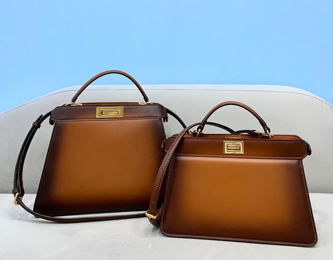 Fendi Peekaboo i-seey Средняя античная коричневая кожаная сумка