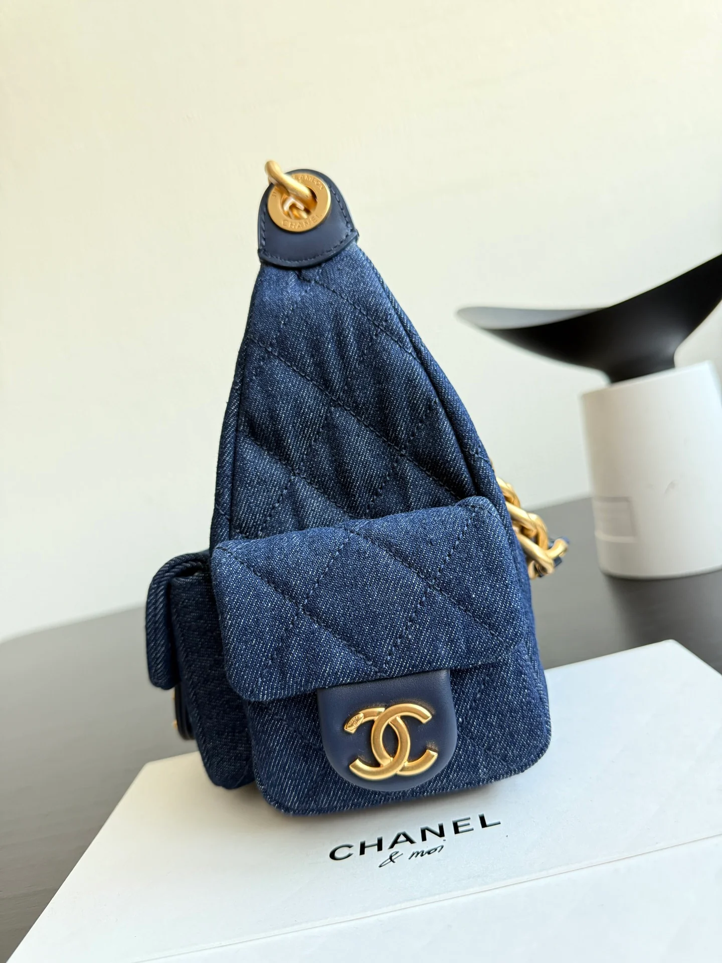 Chanel 25 Chobo Denim Small - Темно-синий