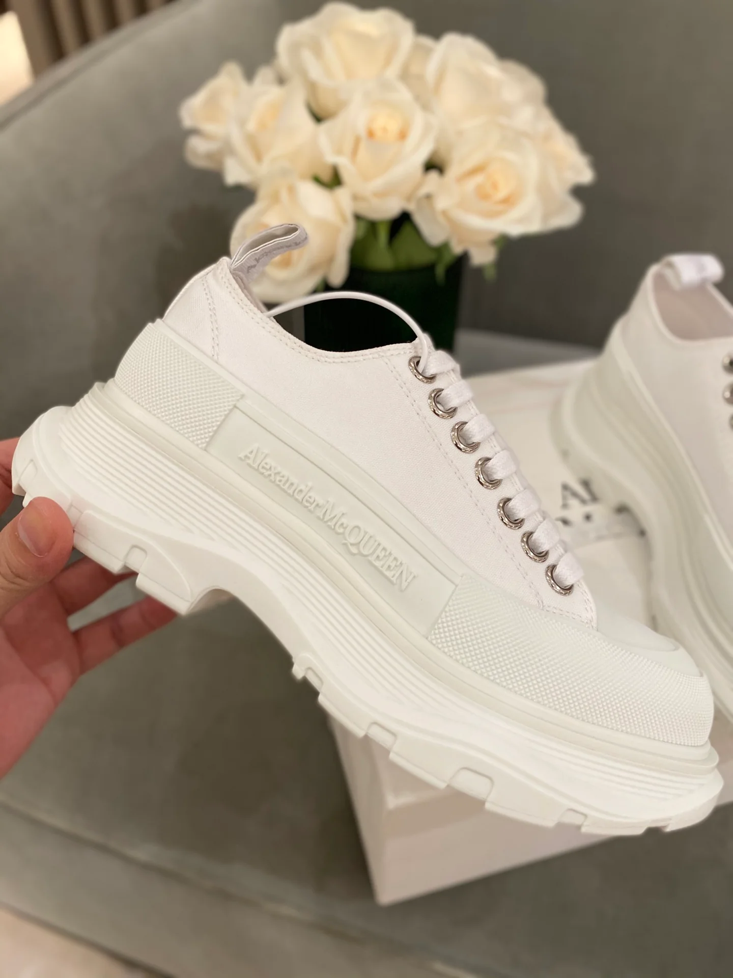 Кроссовки на платформе McQueen из парусины - унисекс - белые