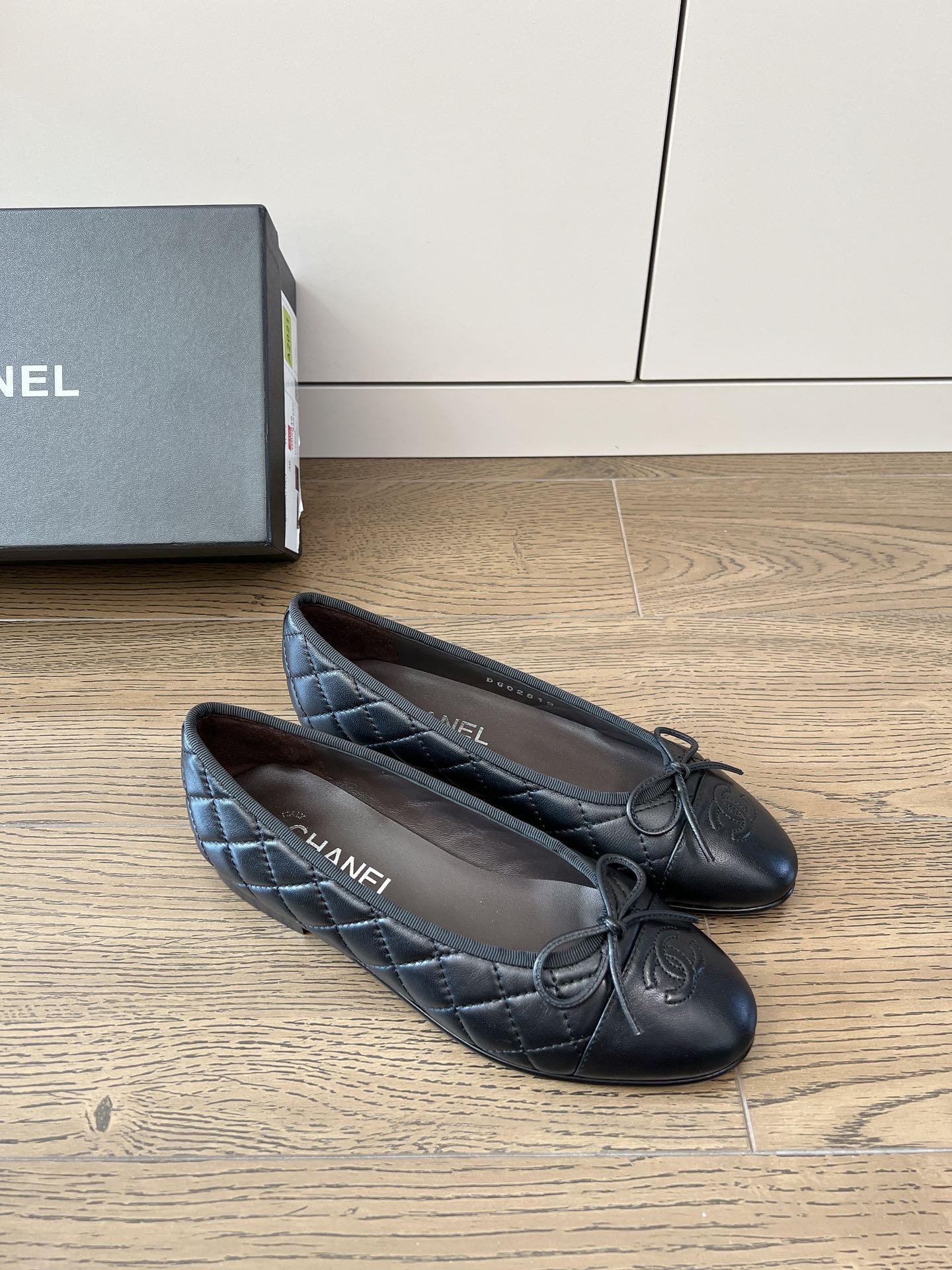 Новинка весны 2023 года от Chanel - Классические балетки - Черные