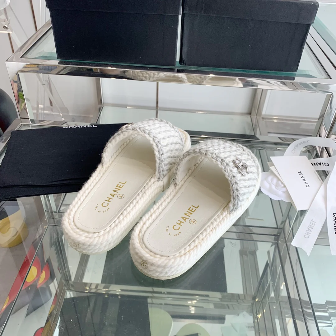 Chanel - Плетеные тапочки - Белые