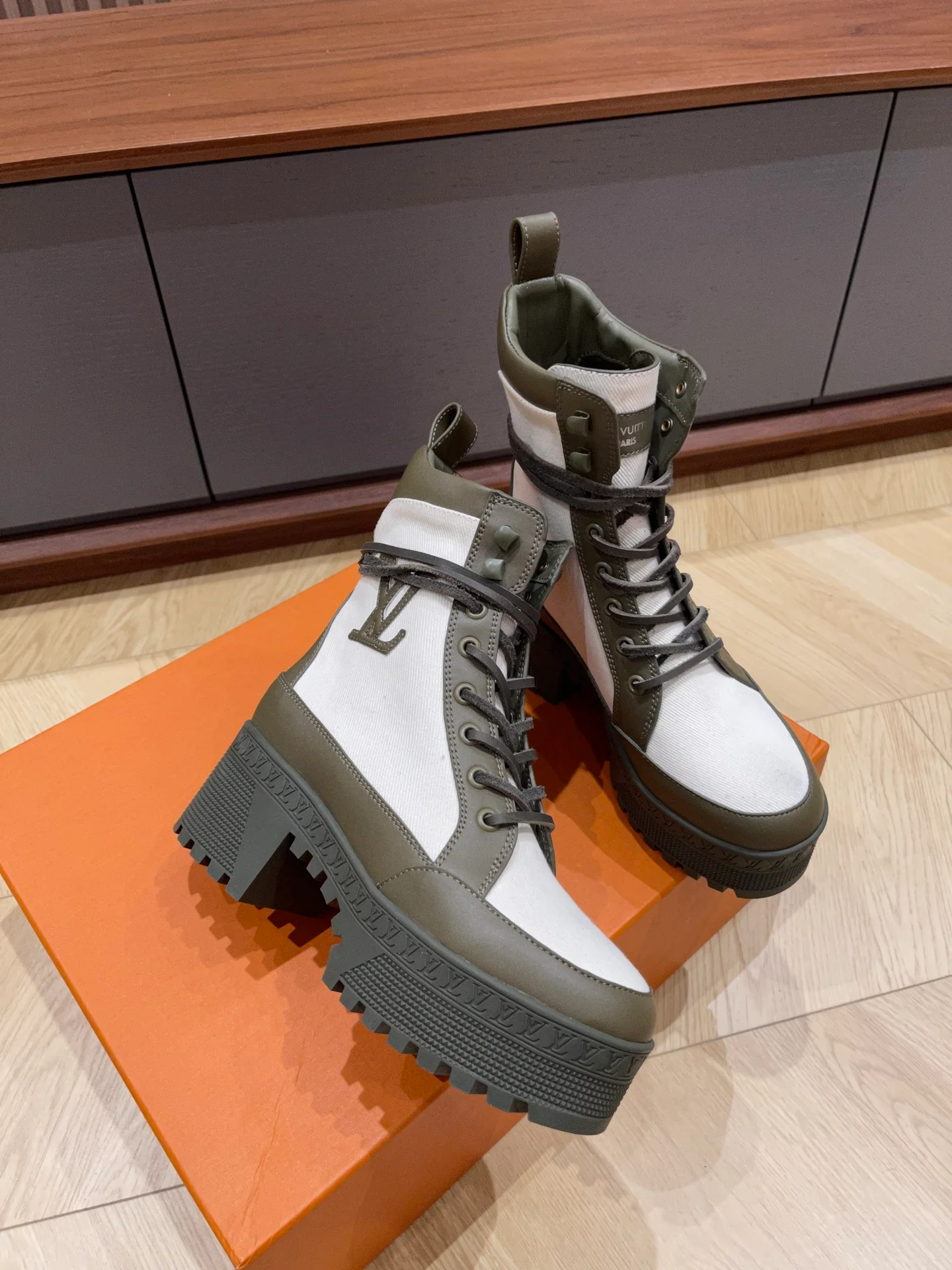 LV-2024 - Повседневные ботинки - Зеленые