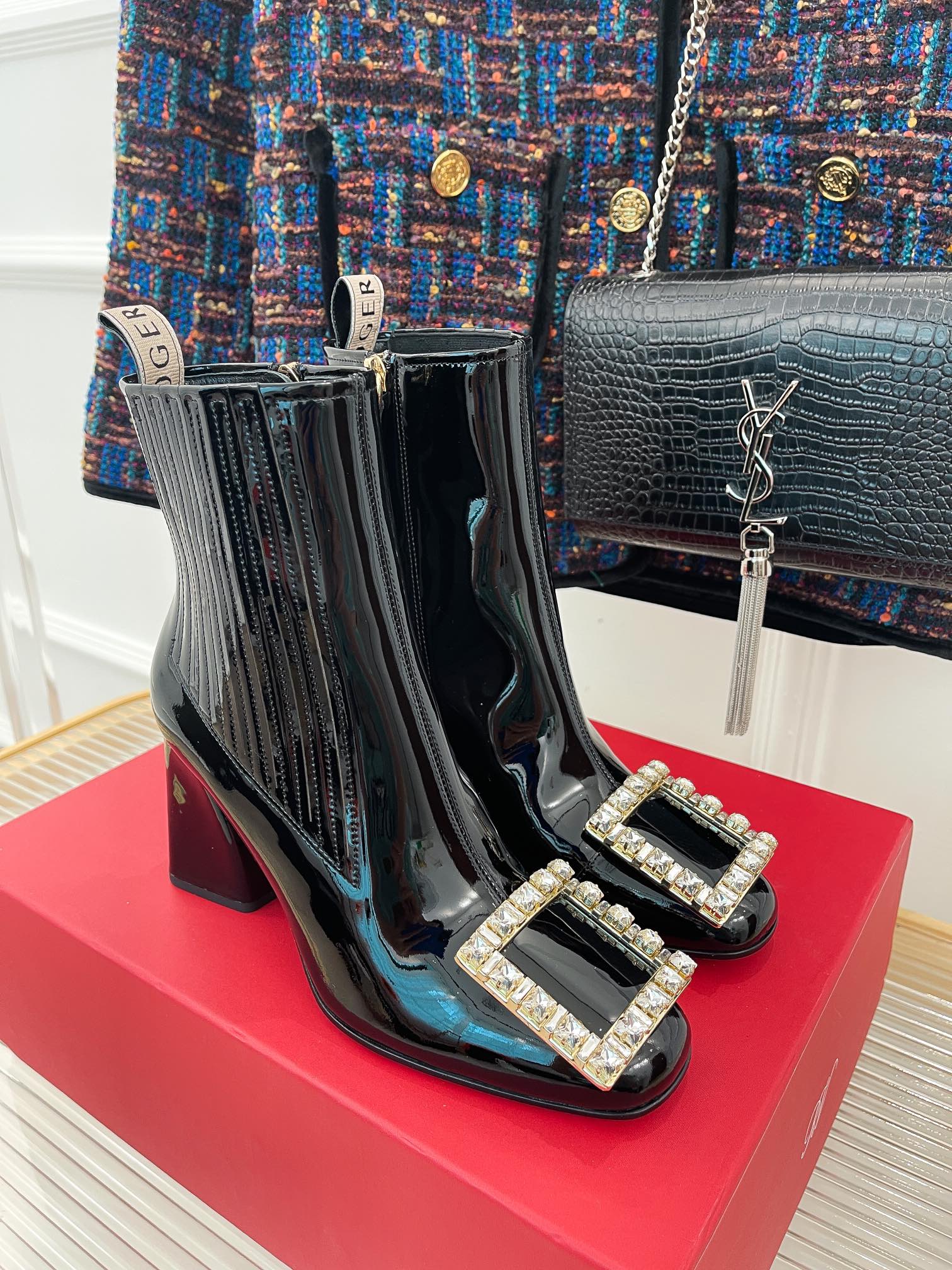 Обувь RV - Коллекция осень/зима 2022 - Высокие ботинки на массивном каблуке