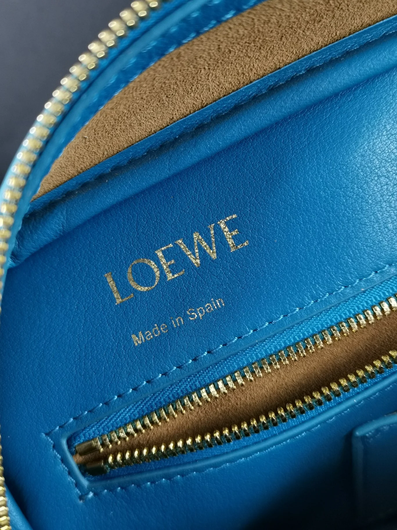 Loewe-amazona-34