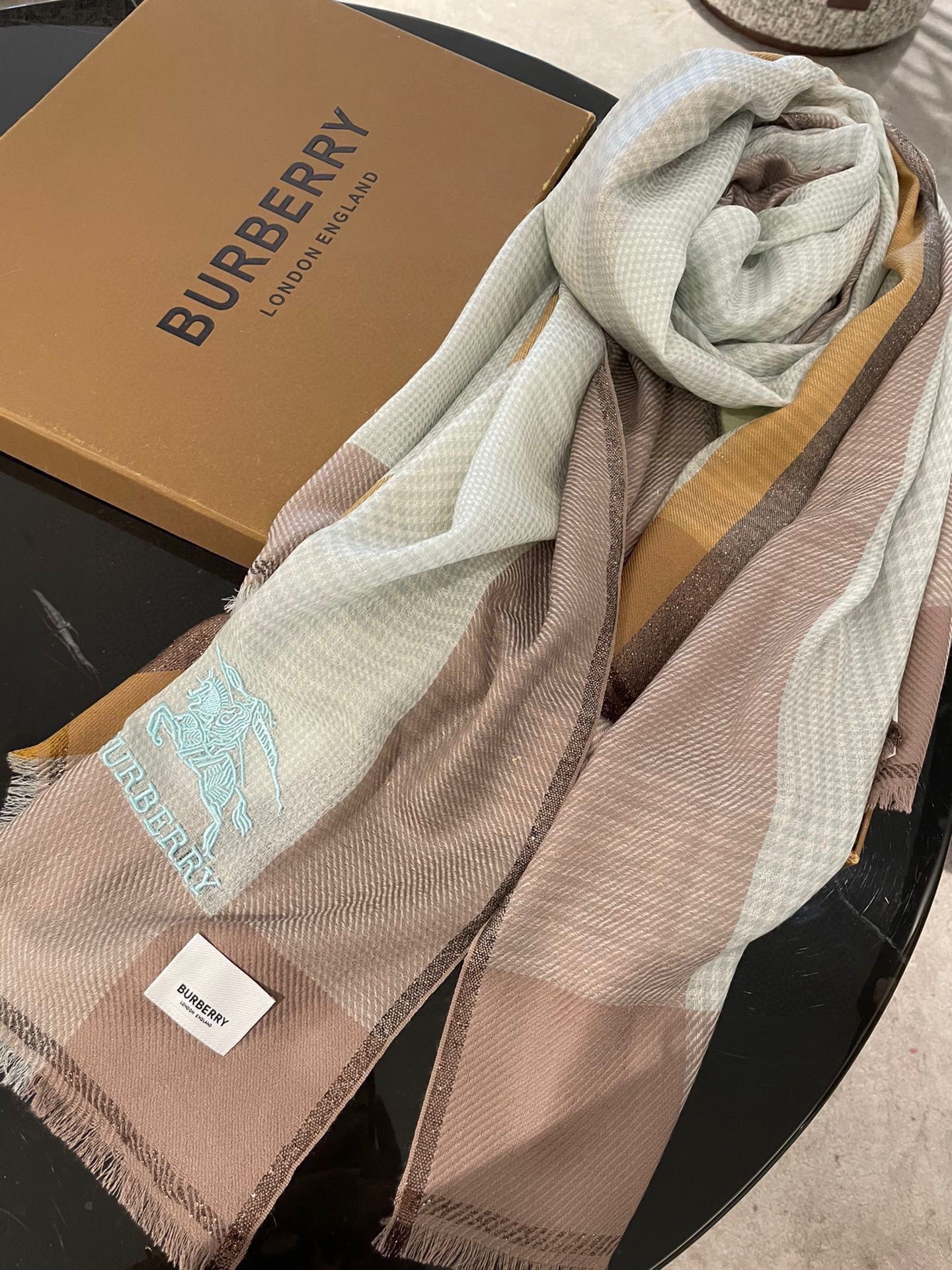 Кашемировый шарф Burberry - 105-180 см