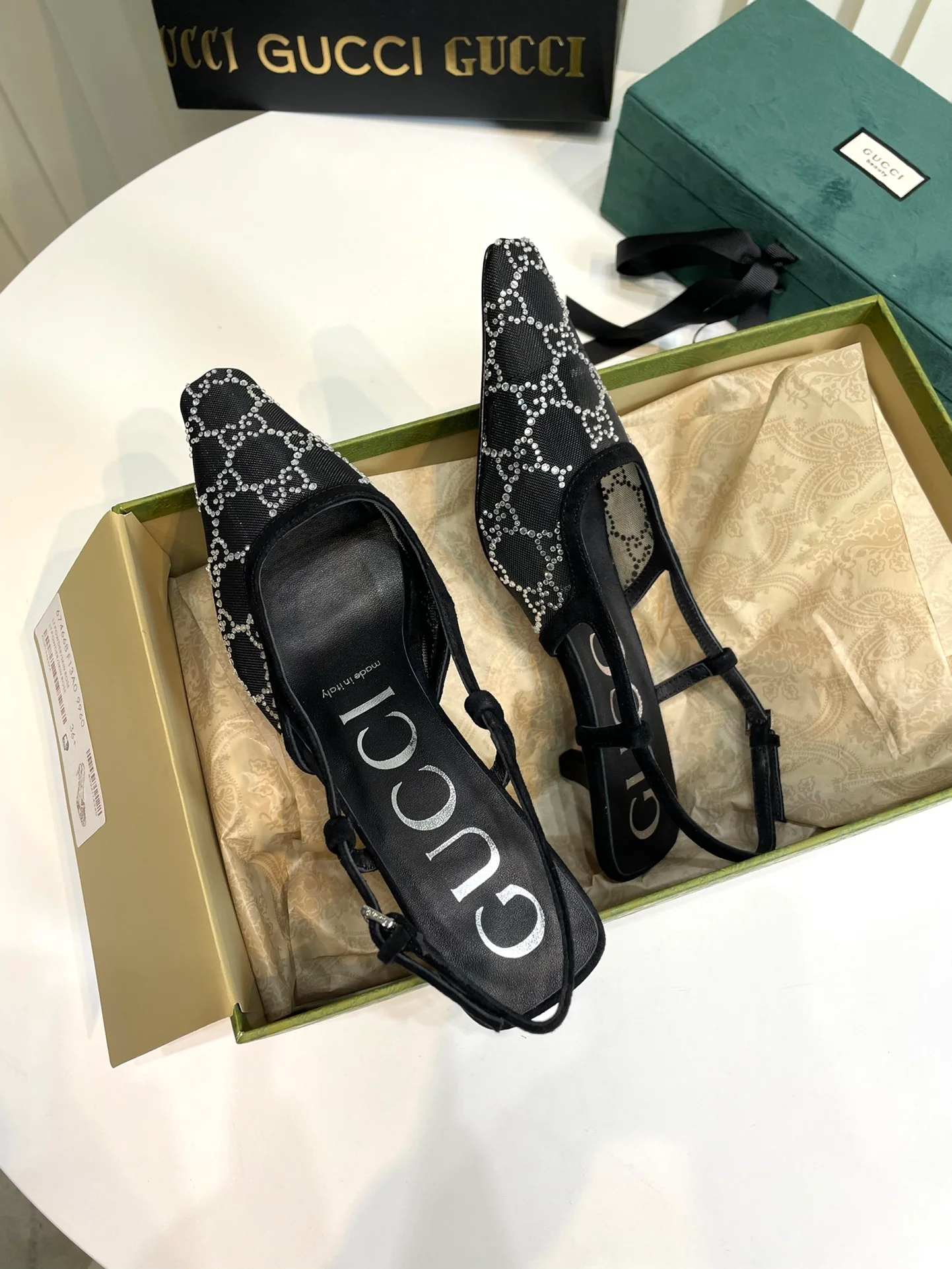 Gucci - Черные туфли на каблуке с монограммой, британский дизайн.