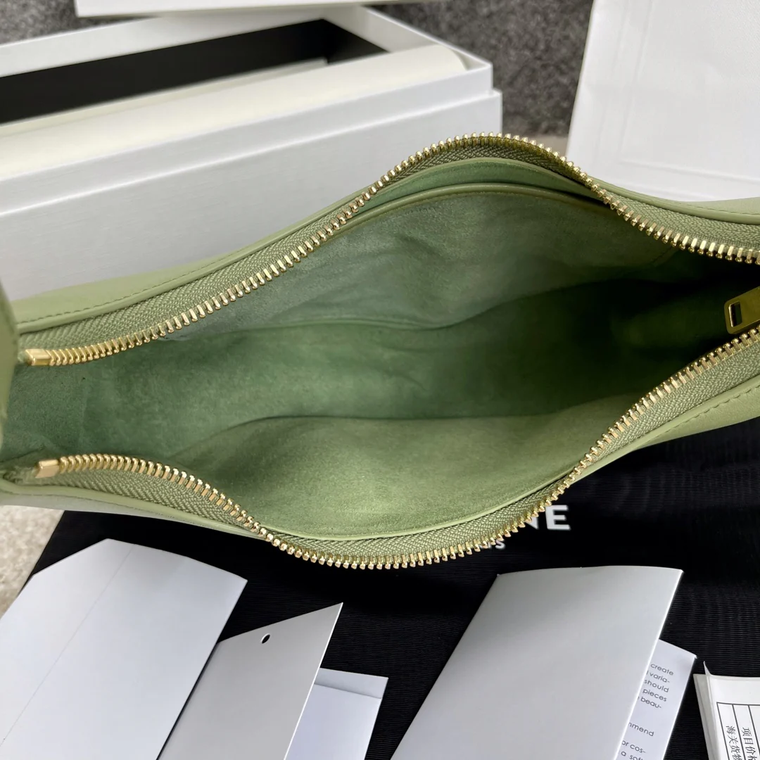 Сумка Celine-ava из гладкой телячьей кожи