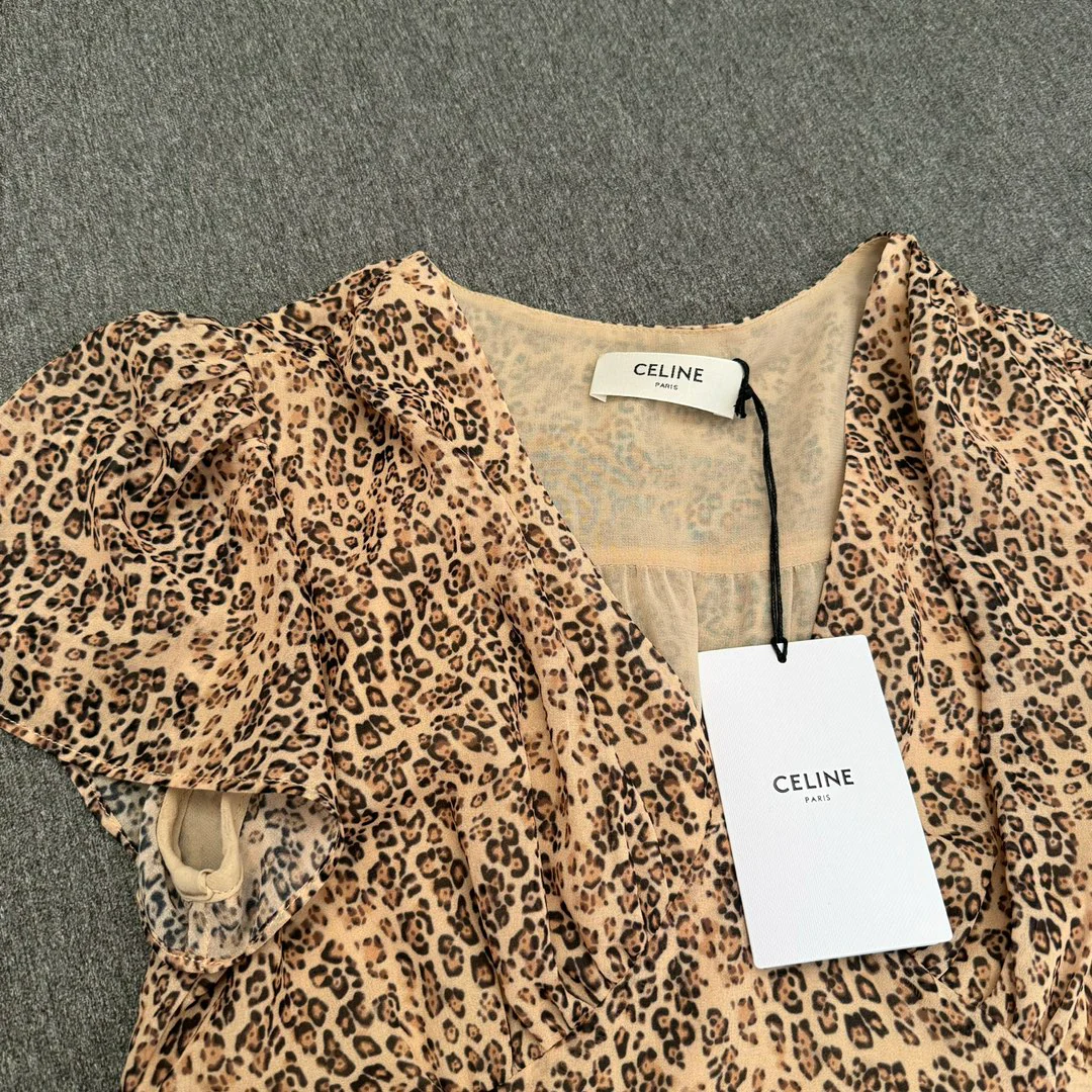 Платье Celine с леопардовым принтом весна/лето 2024