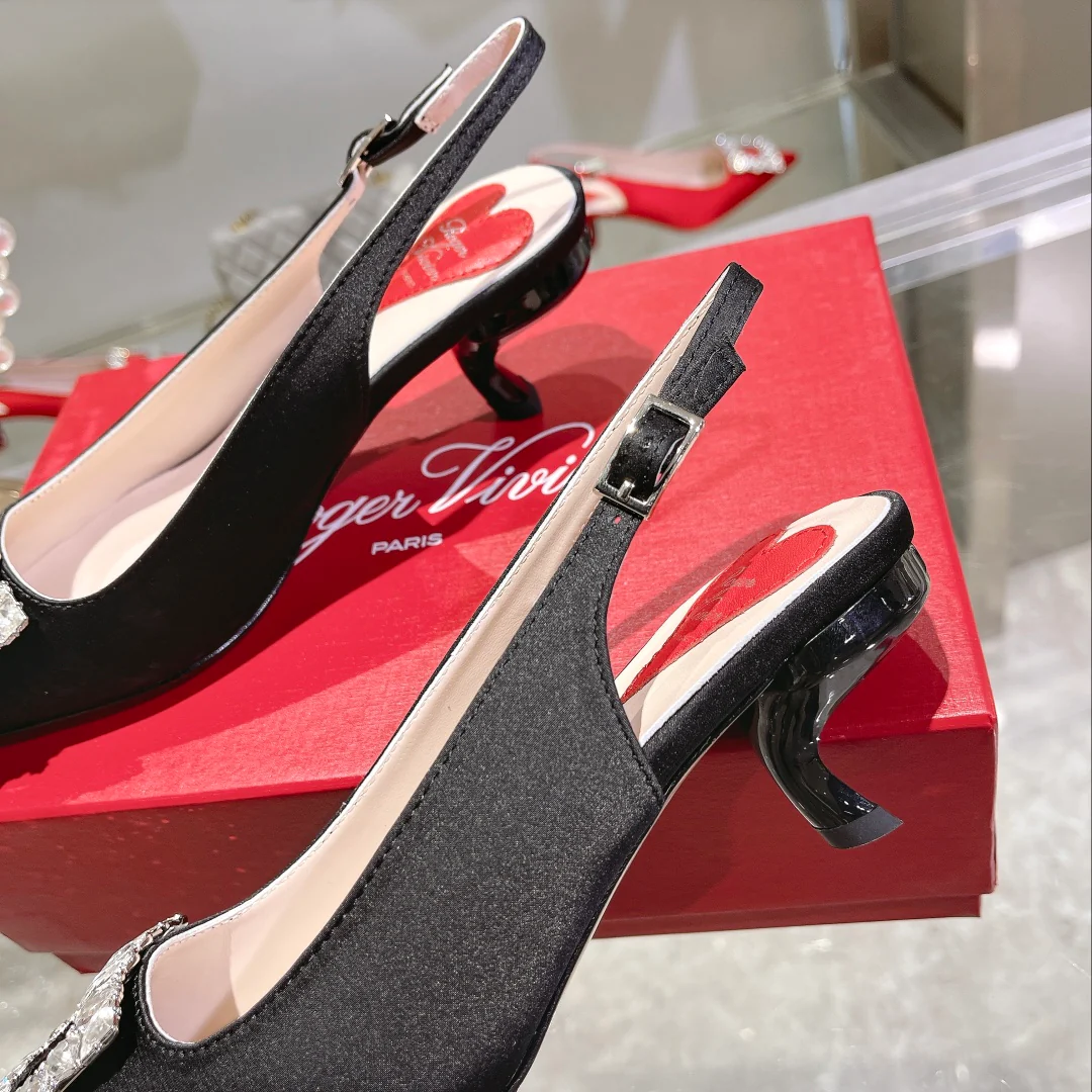 Обувь RV Shoes - Новинка ранней весны 2023 года - Туфли на низком каблуке с острым носком из натуральной кожи - Черные