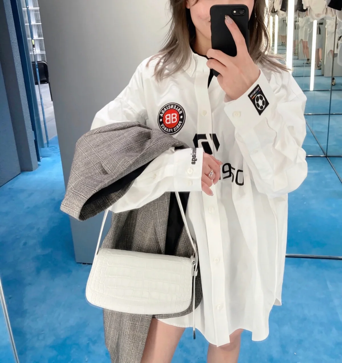 Сумка Balenciaga Ghost Bag - сумка через плечо из коровьей кожи с тиснением под крокодила.