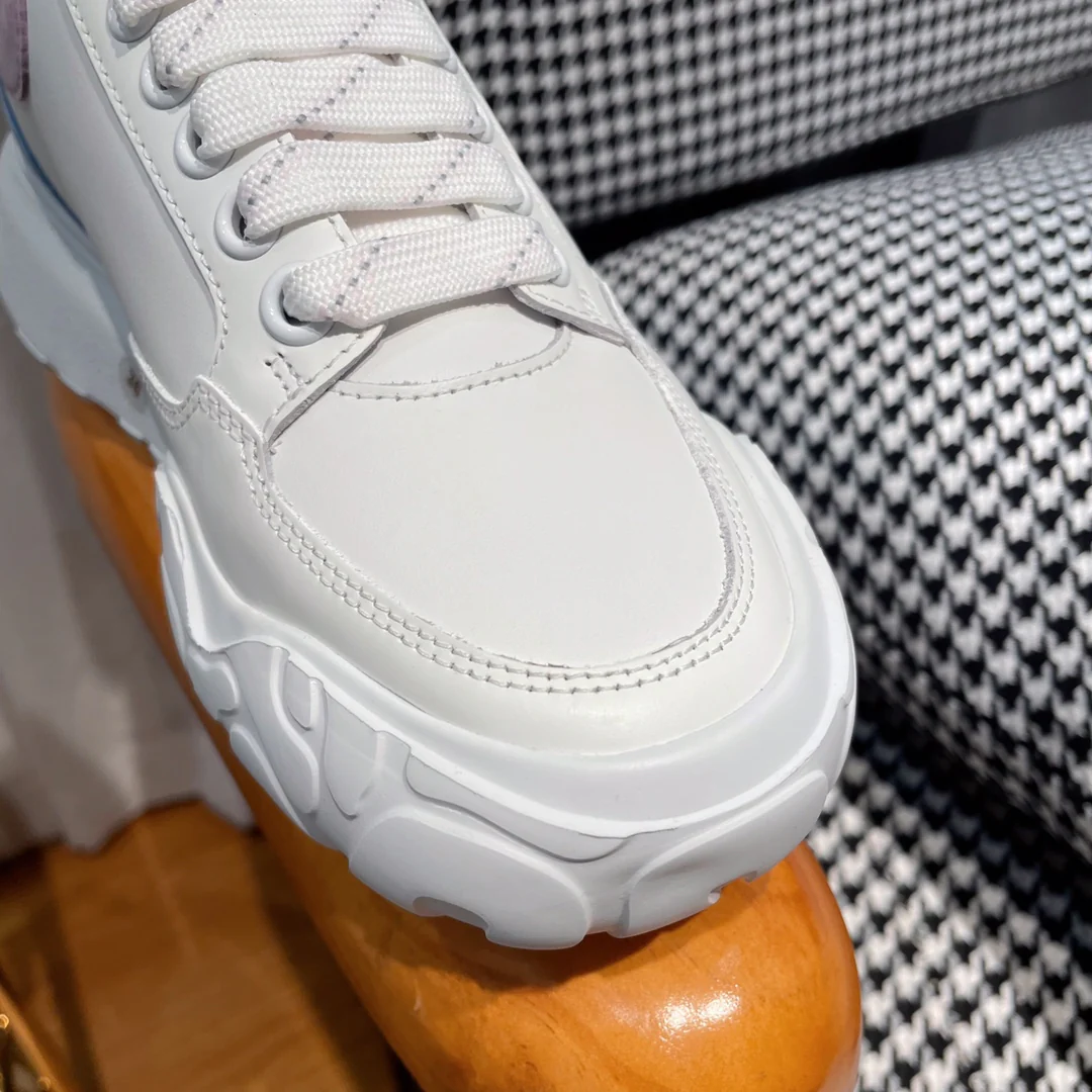 McQueen - Новые кроссовки - Розово-фиолетовая задняя часть