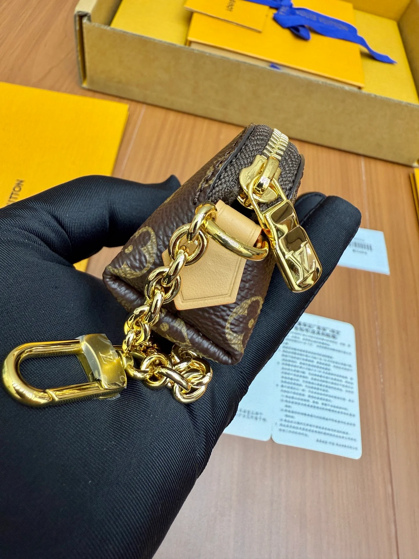 Кошелек LV-m25694 из цельной стали