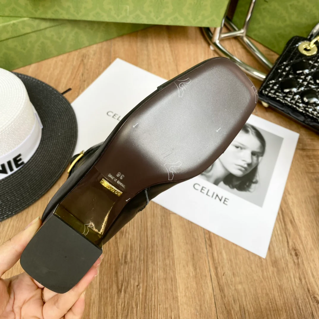 Новинки осенне-зимней коллекции Gucci 2022 — Ботильоны — Черные