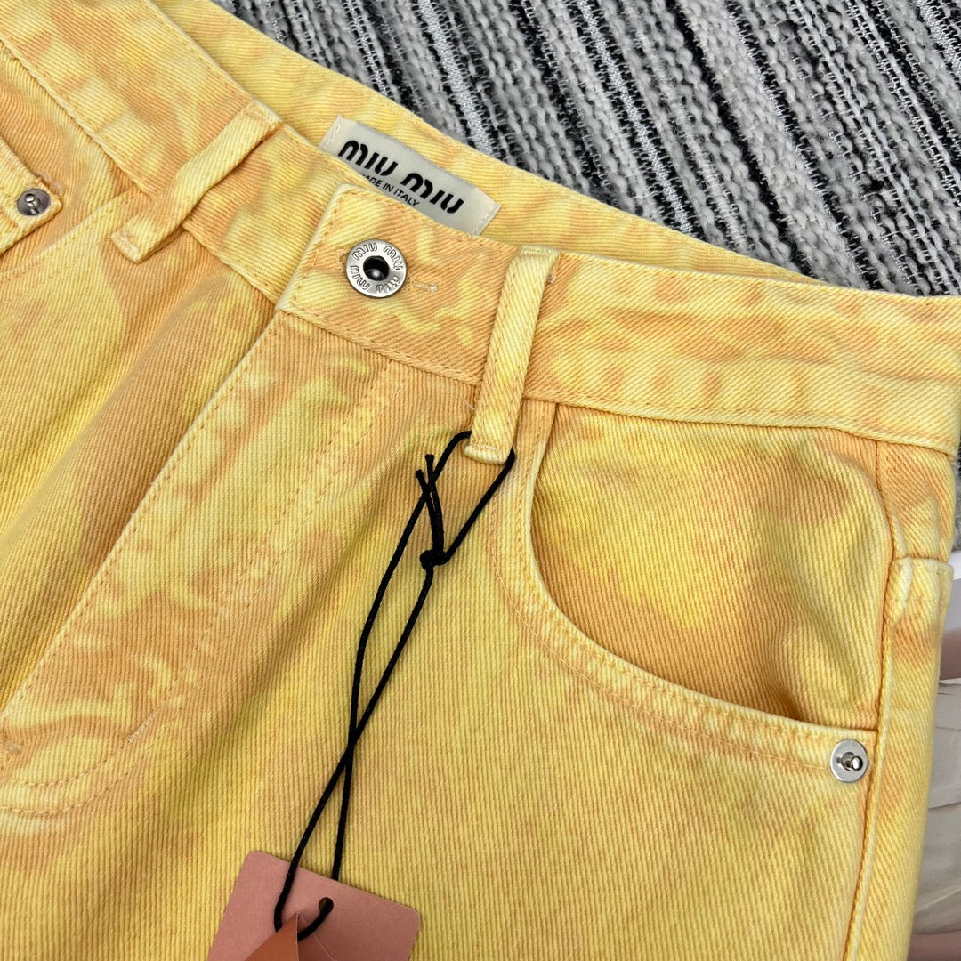 Miu Miu - 2404 - Коллекция весна/лето 2024 - Новые прямые джинсы Miu - Желтые