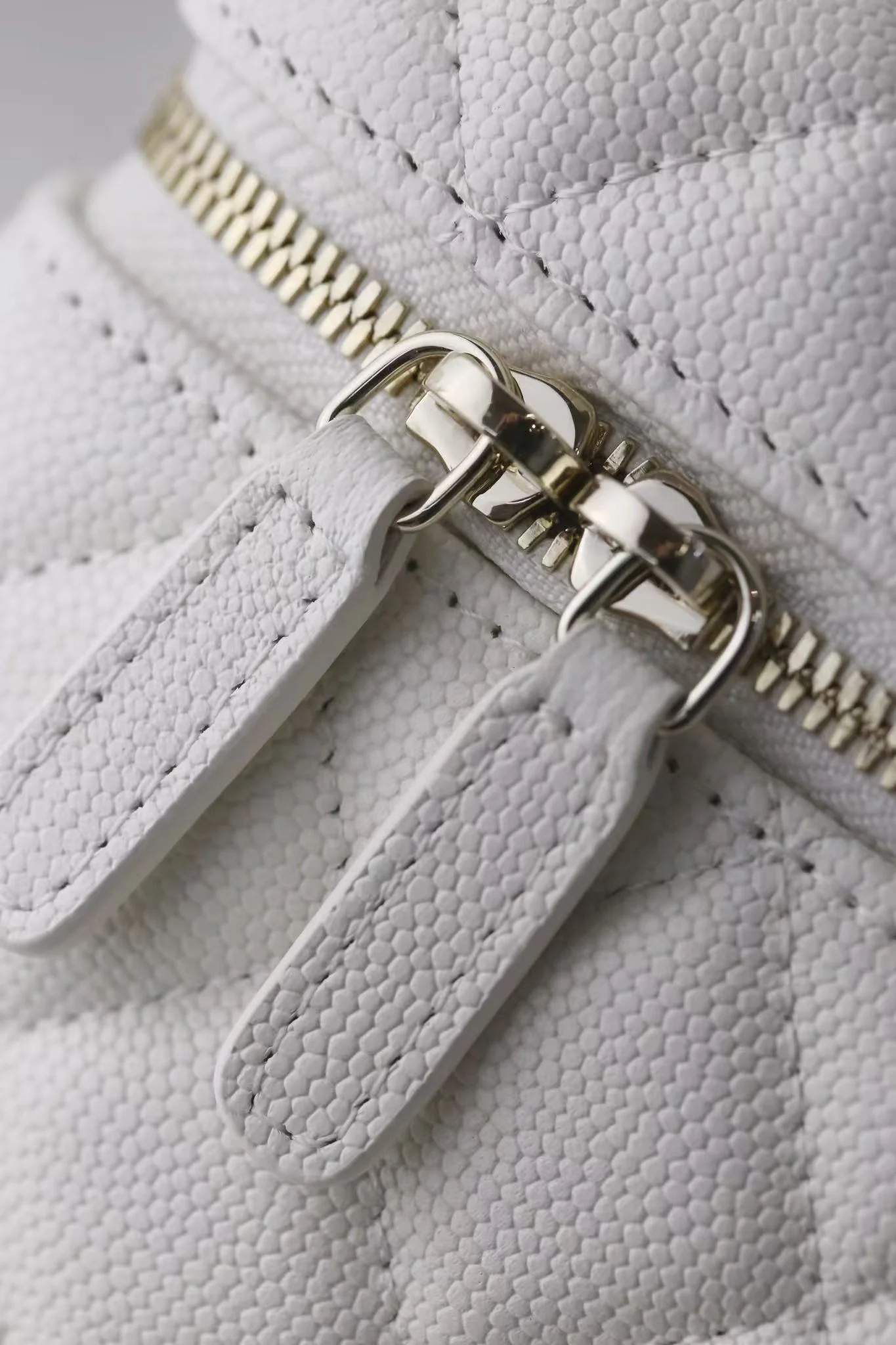 Сумка для ланча Chanel 25c-LP - белая