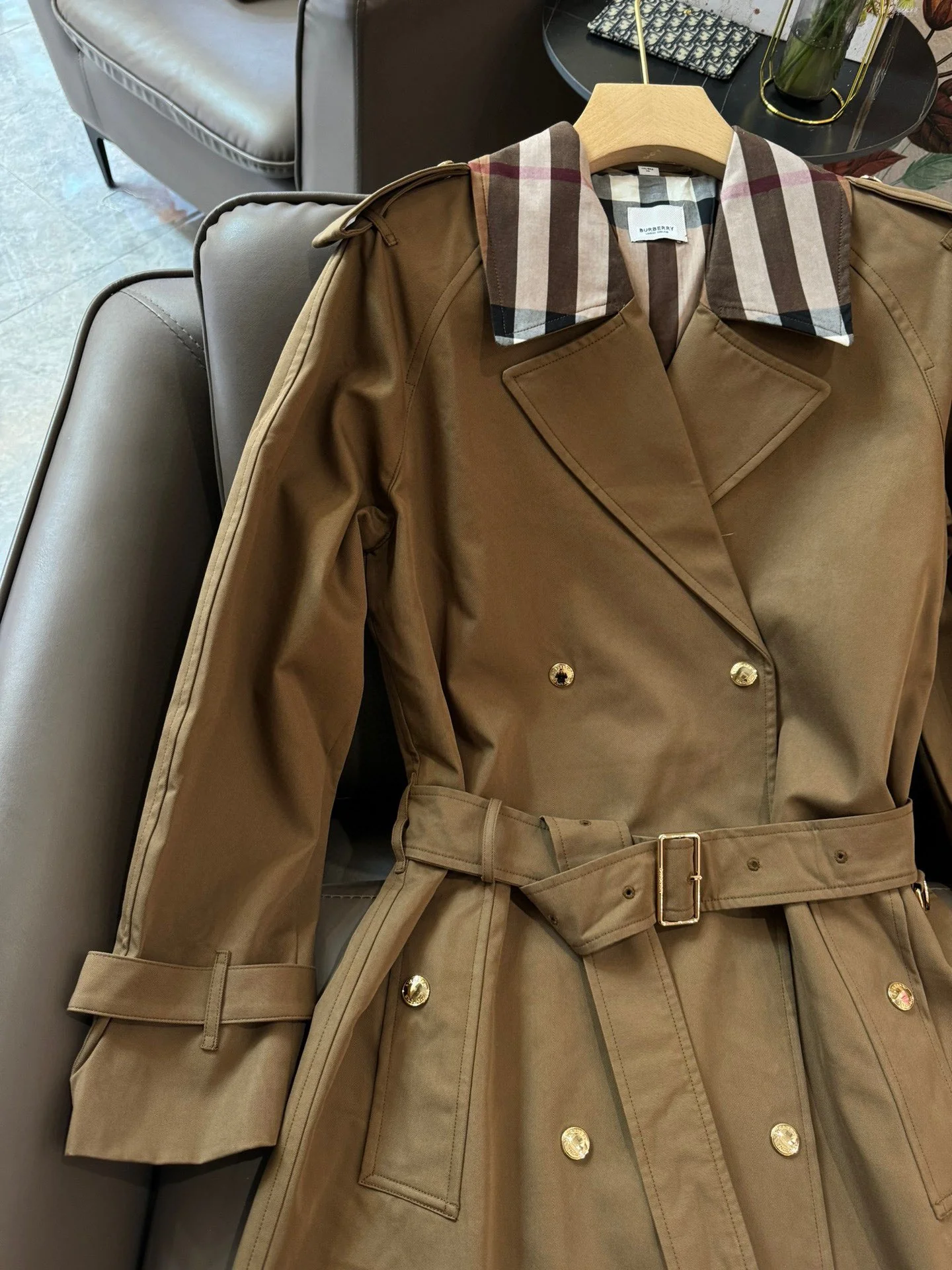 Тренч Burberry 2403-24ss New Merard в клетку с отворотом - темно-коричневый