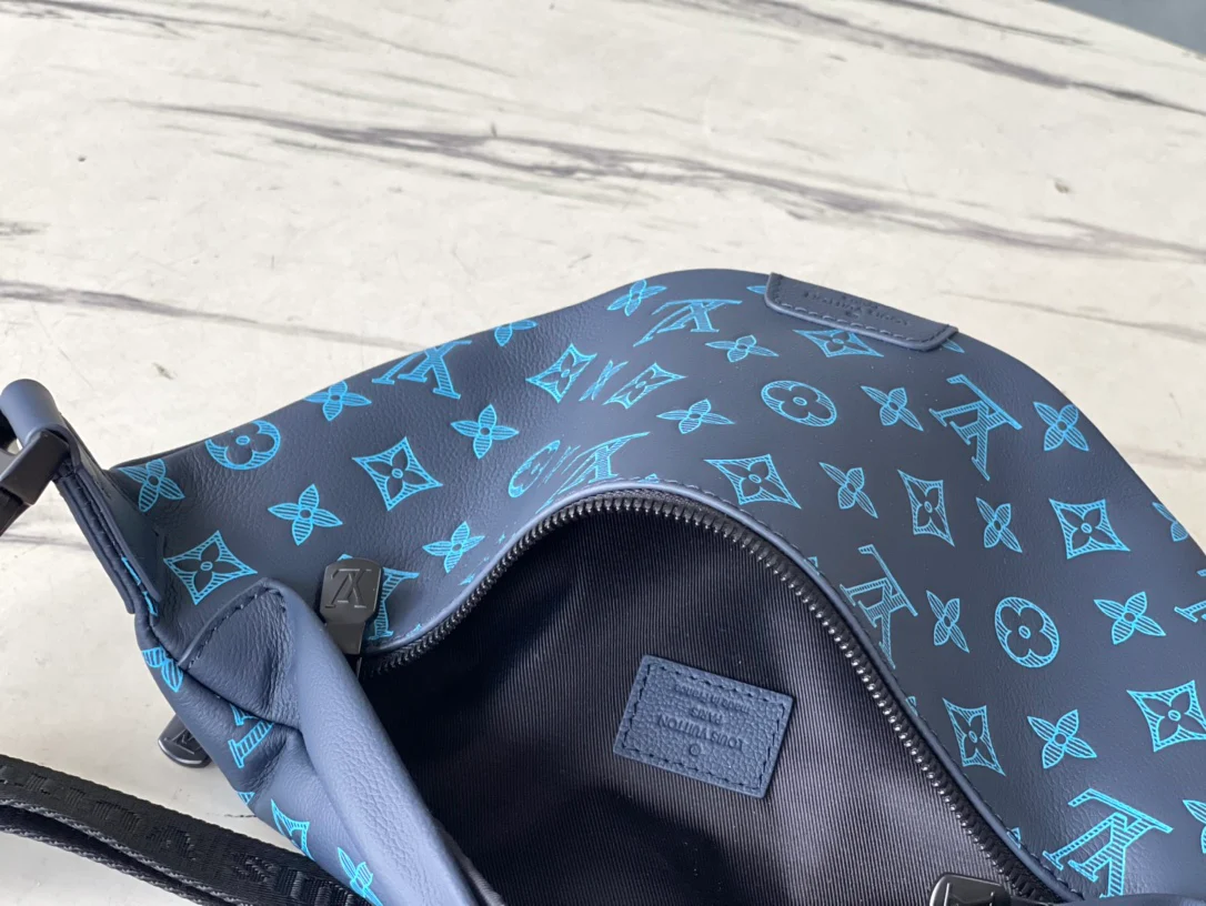 m46036-LV-Discovery Поясная сумка