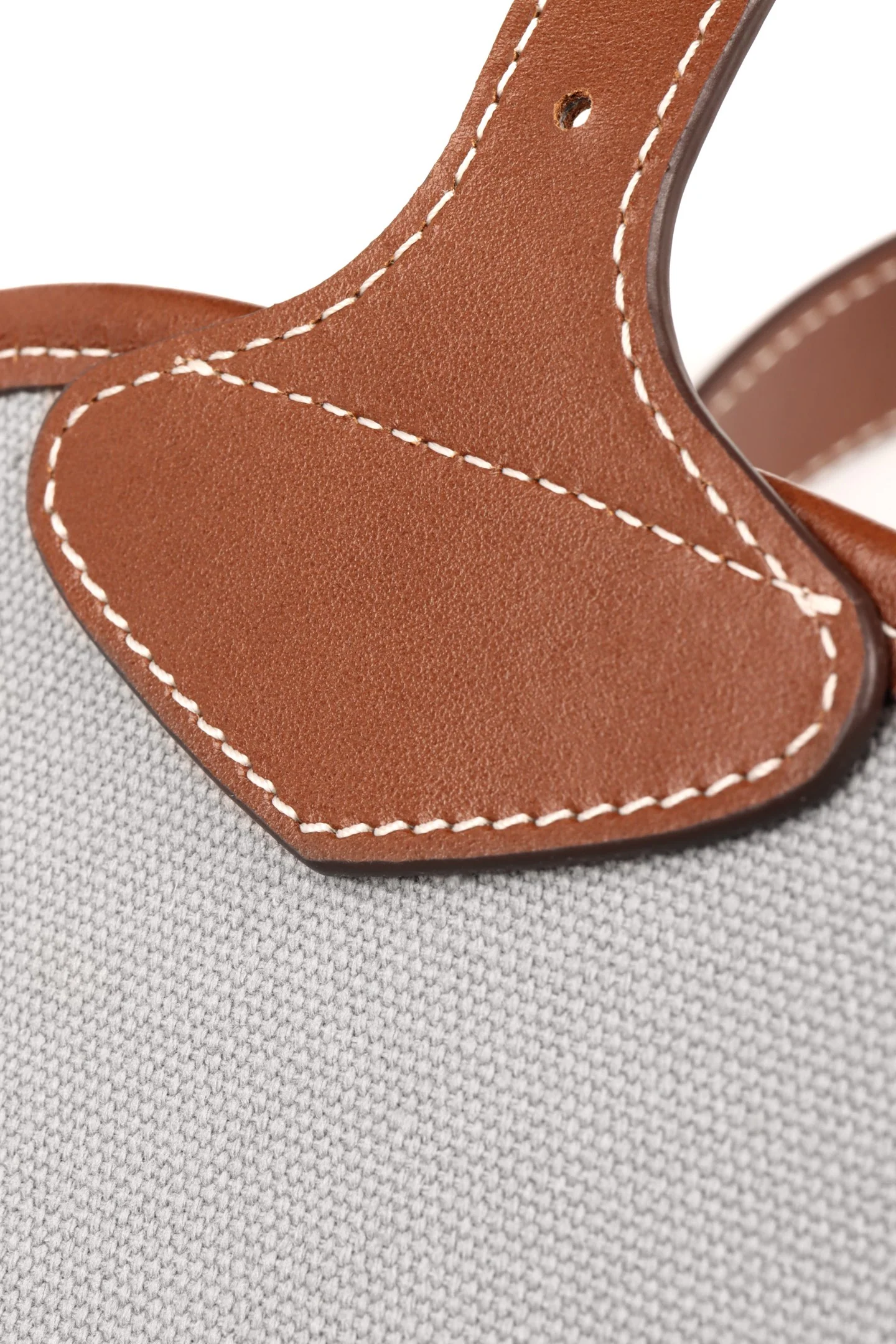 Рюкзак Miu Miu из канваса и кожи — Лондонская лимитированная серия — Большой, серый