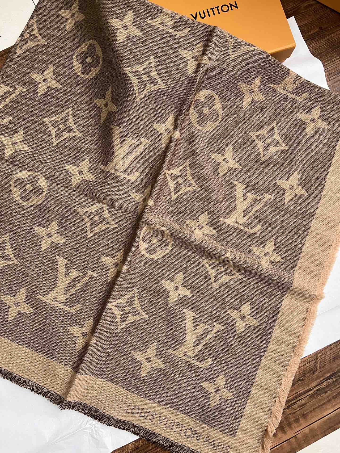 Квадратный шарф с монограммой LV - 140 см - 70 см - кашемир 30 см - шелк - коричневый