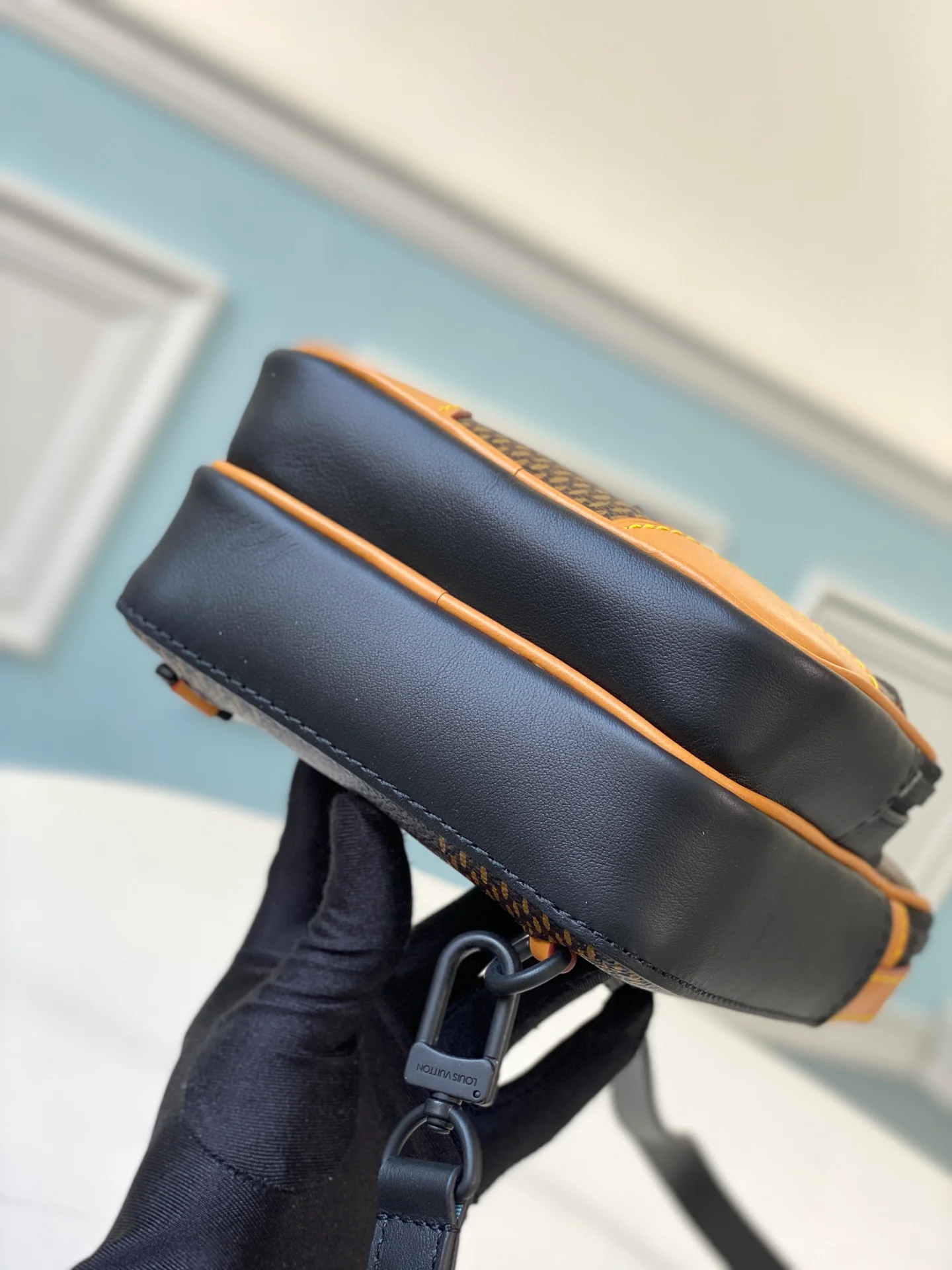 lv-n40379-amazone-shoulder bag