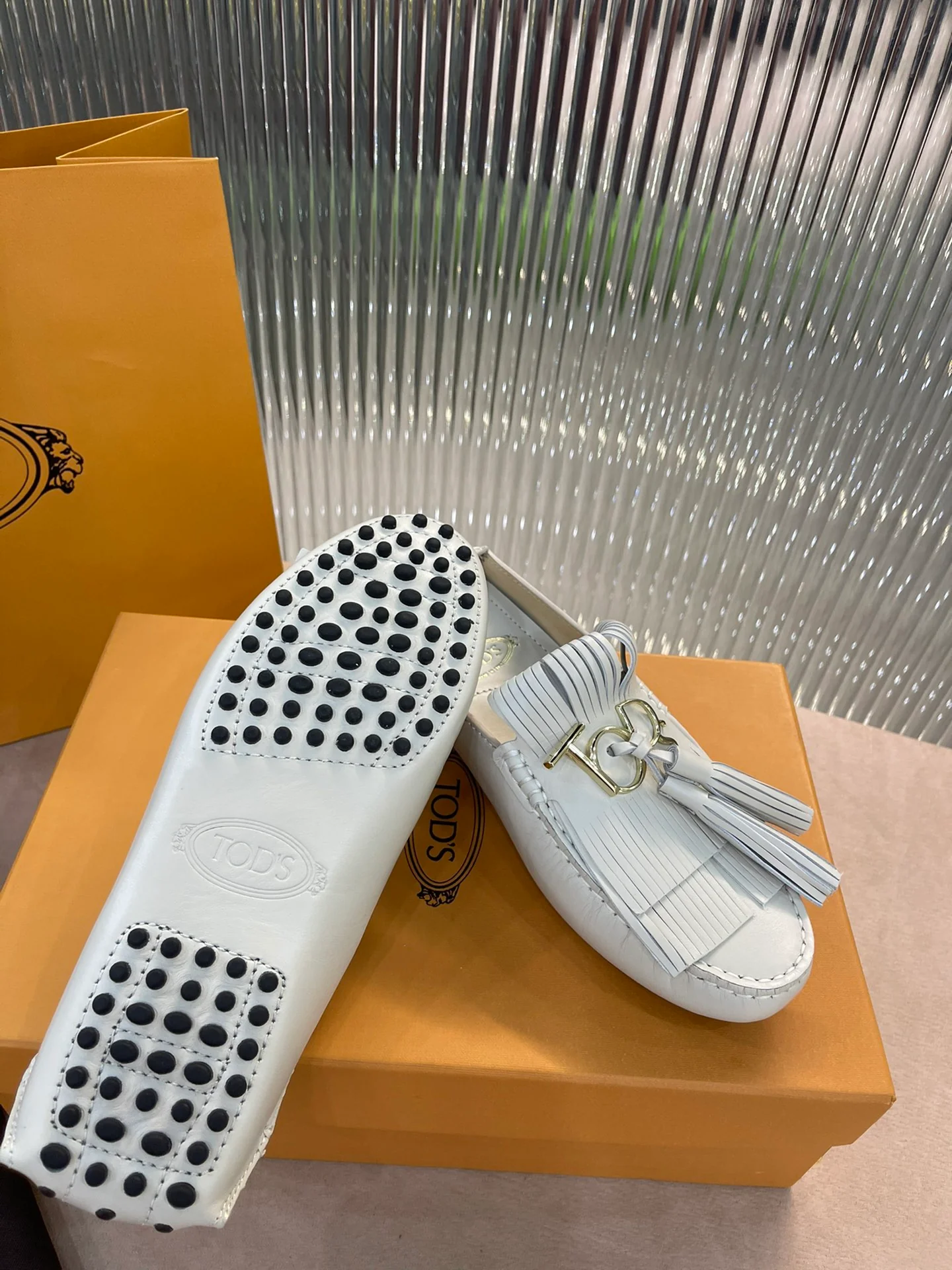 Tods - Двусторонние лоферы - Обувь без шнурков