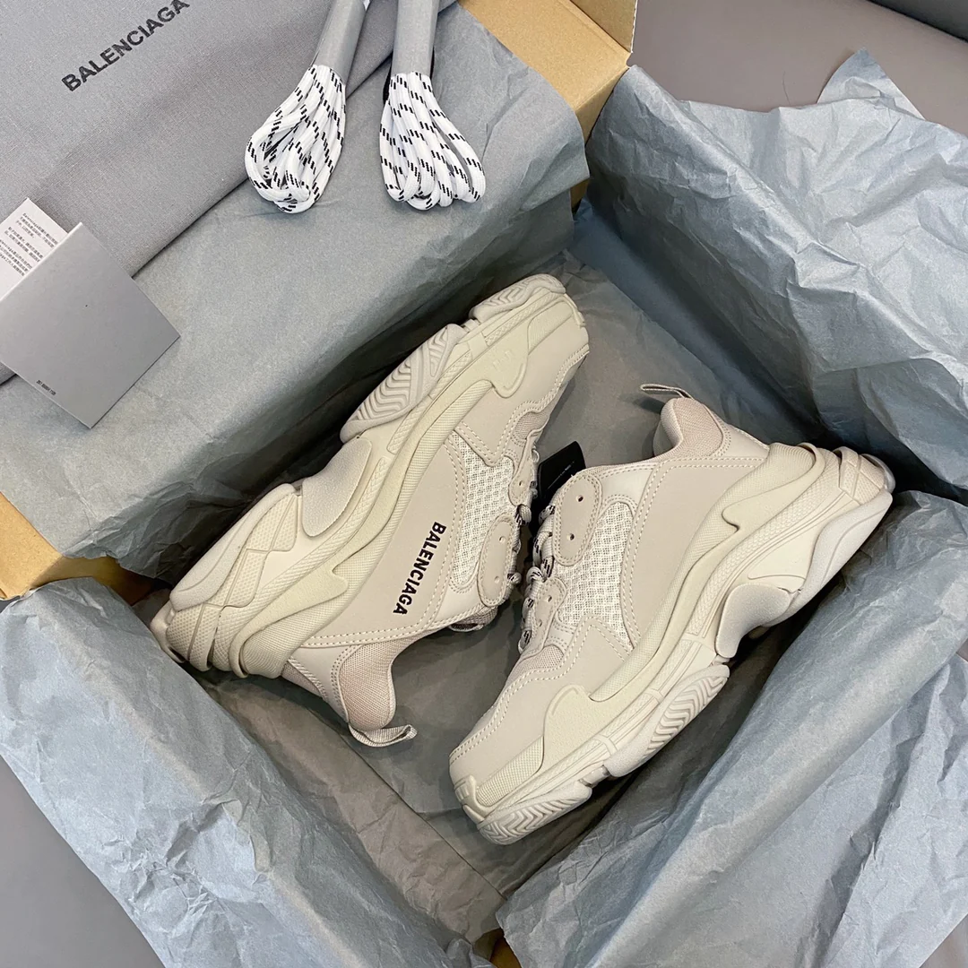 Кроссовки Balenciaga Triple S Dad Shoes