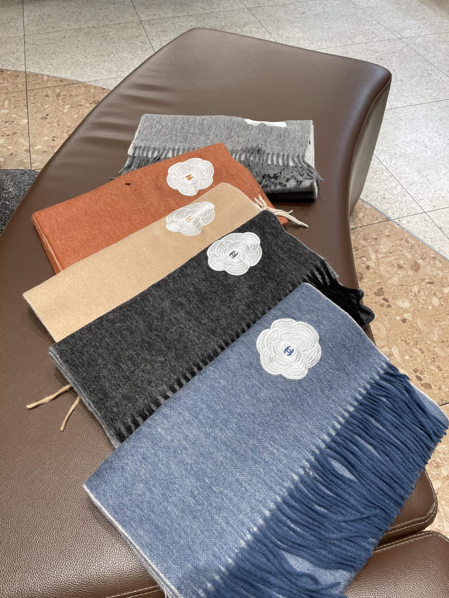 Chanel - Двусторонний кашемир - 210 см - 36 см - Оранжевый