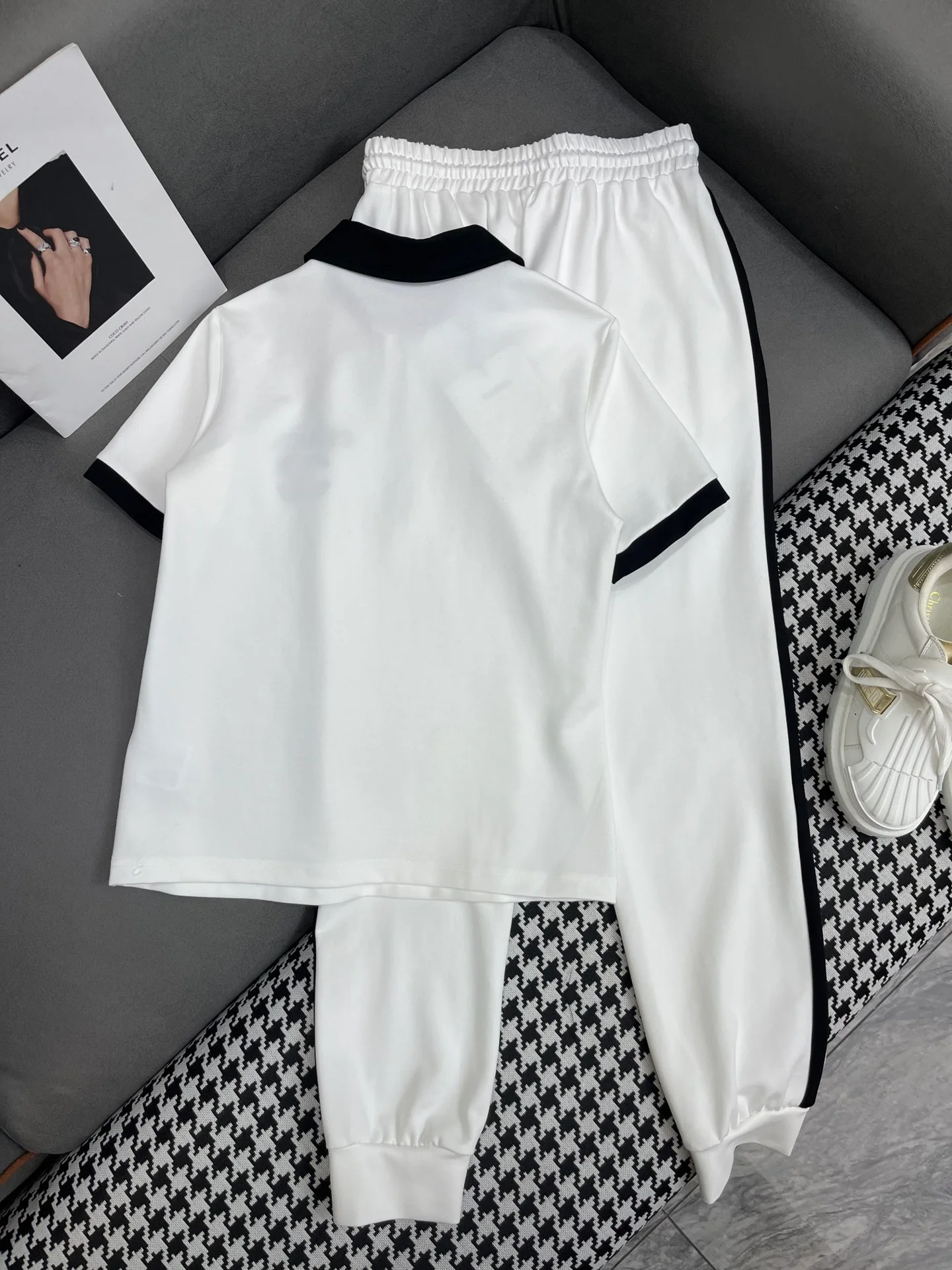 Летний костюм Chanel 2403-24ss с отложным воротником - белый