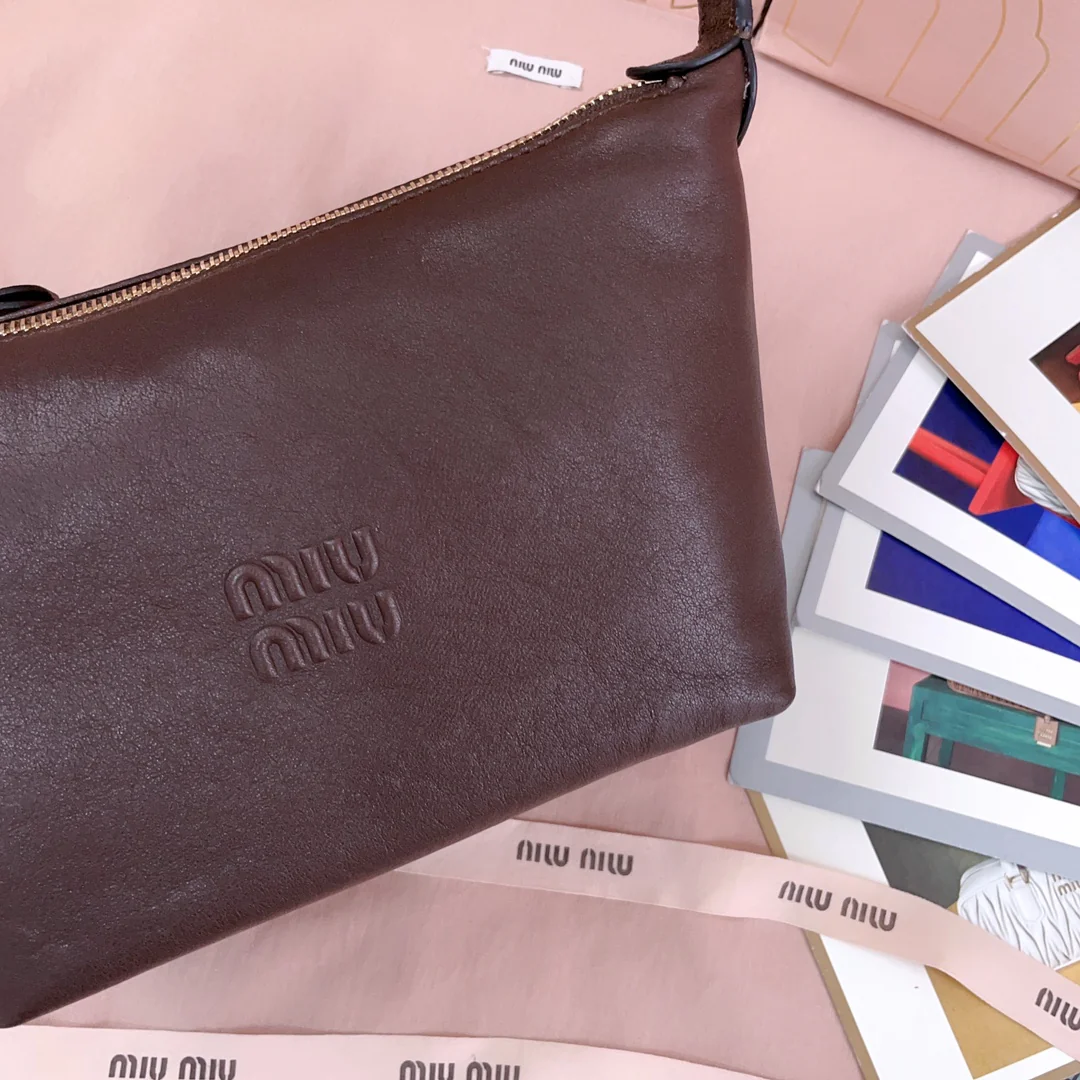 Ланч-бокс Miu Miu 5ne84 - темно-коричневый