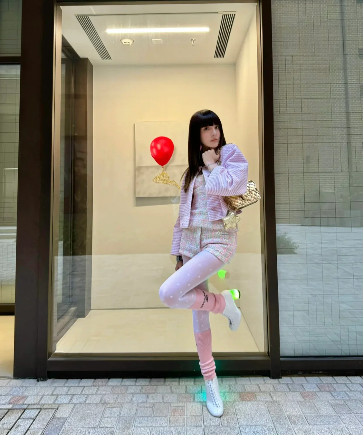 Весенняя коллекция Chanel 24c - Золотой кошелек для монет со звездным узором