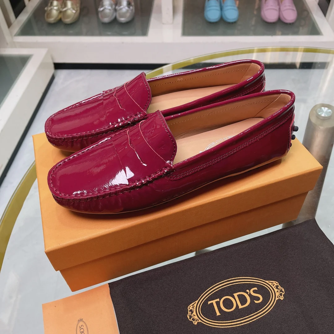 Лоферы Tods из лакированной кожи - туфли без шнурков - 1