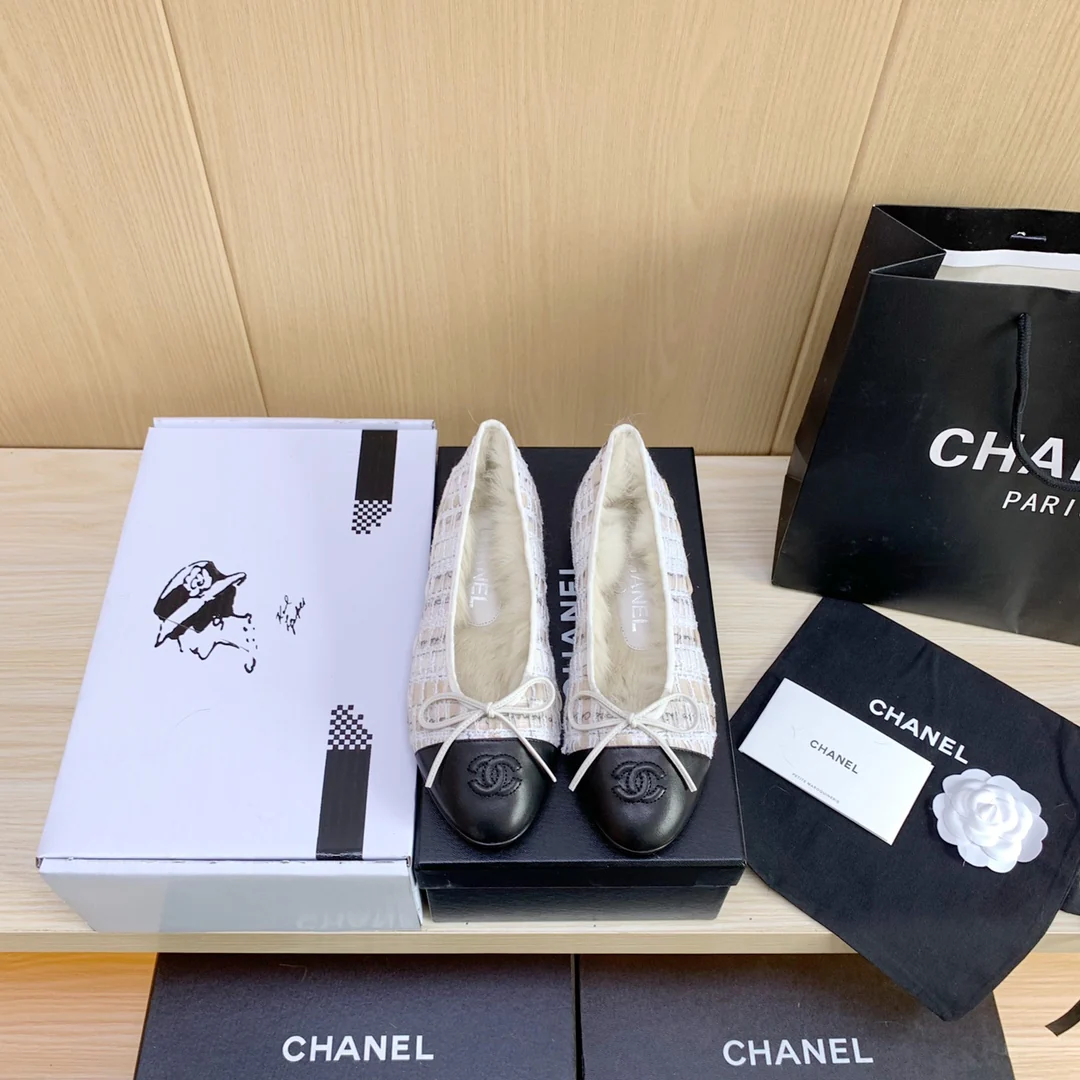 Chanel - Классические балетки - Вариант с кроличьим мехом - Черные с закругленным носком