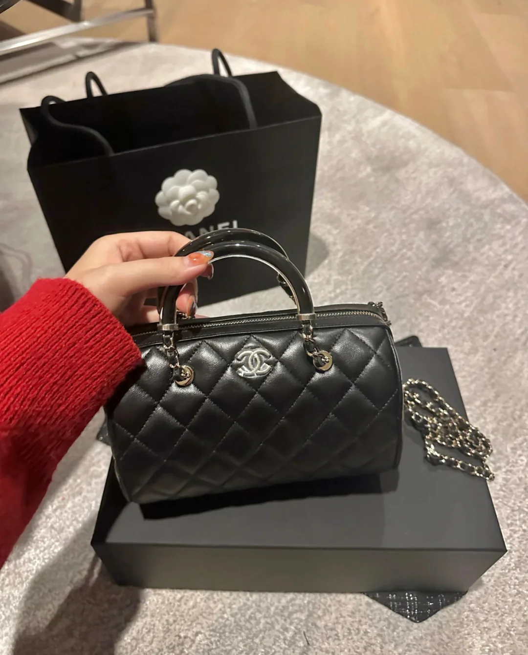 Ручка эмалированная Chanel 25 пенсов???