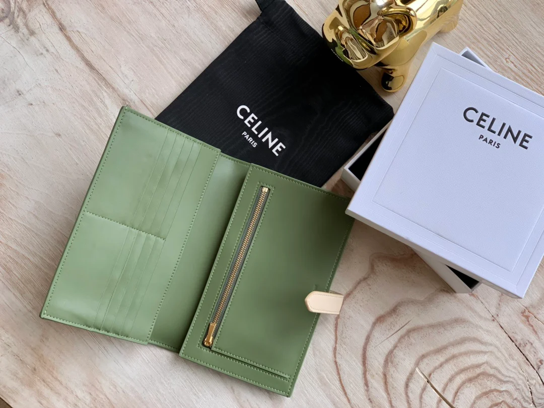 Длинный кошелек Celine - Кошелек с ремешком из крупнозернистой телячьей кожи - 11