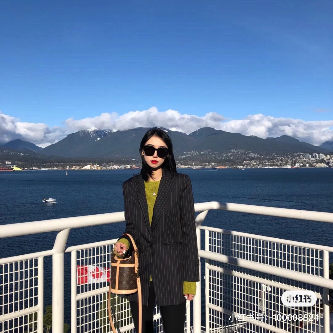 m43587-LV-duffle-bag (French Fries Bag) - Сумка/Чехол через плечо