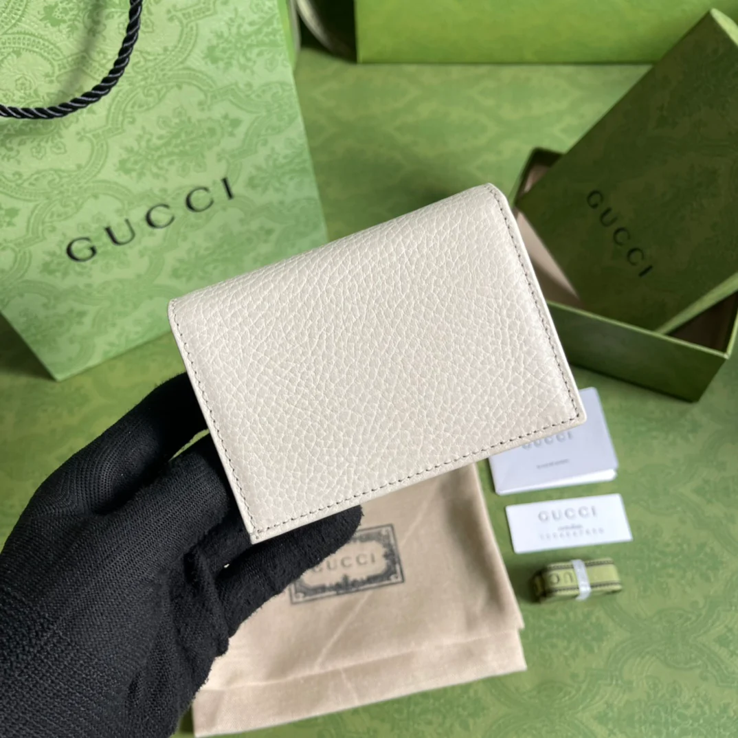 Gucci GG Marmont系列卡包