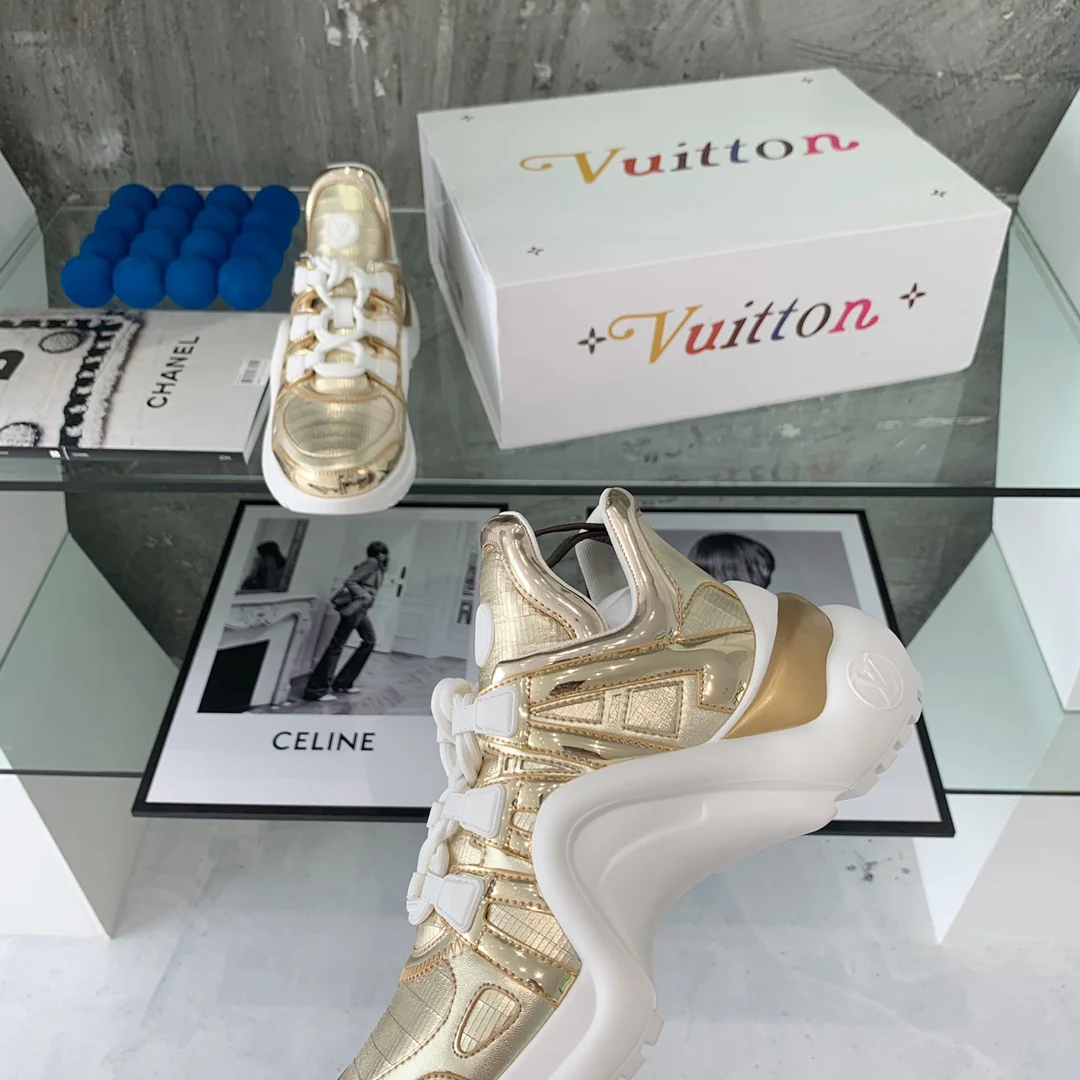 Обувь LV - Массивные кроссовки LV - 13