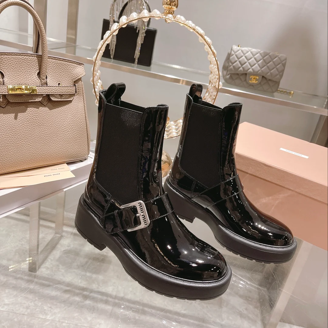 Miu Miu - Новинки сезона осень/зима 2022 - Детские туфли Martin