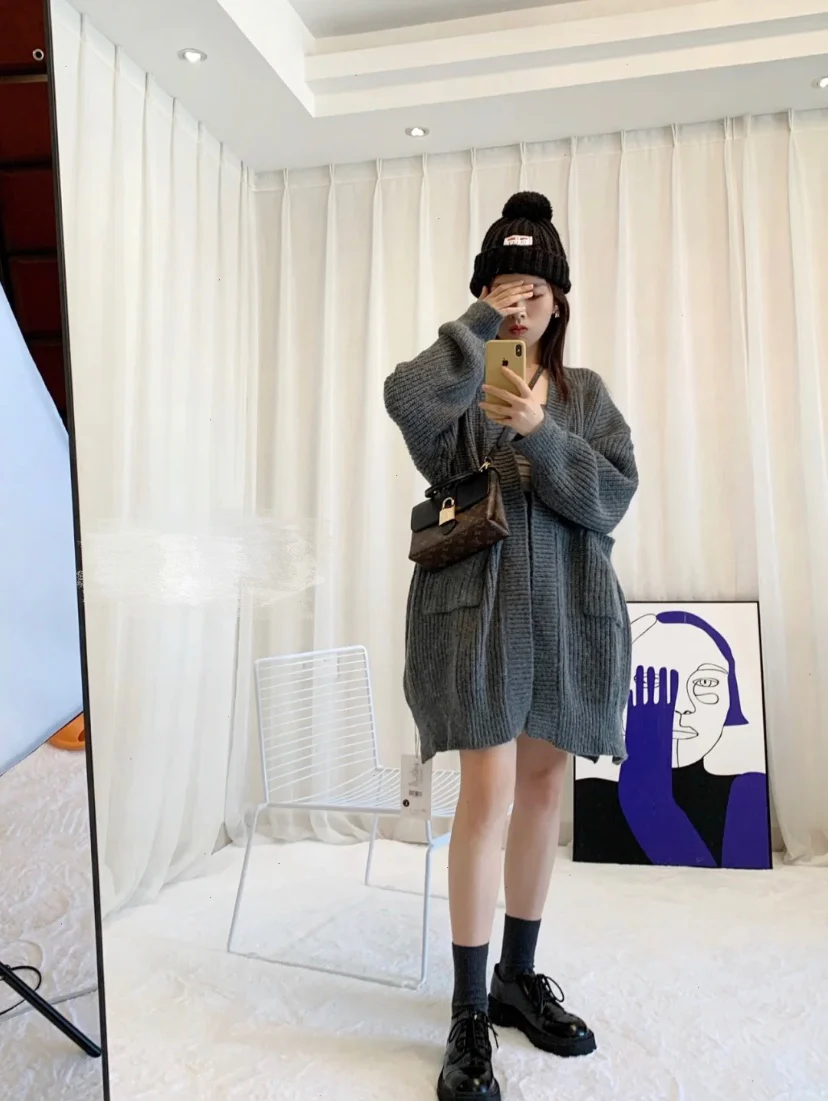 m44321-LV-locky-lock bag-black