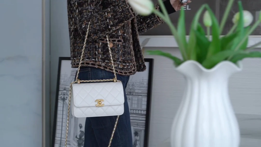 Chanel 24c Double Gold Ball CF Mini 19 White