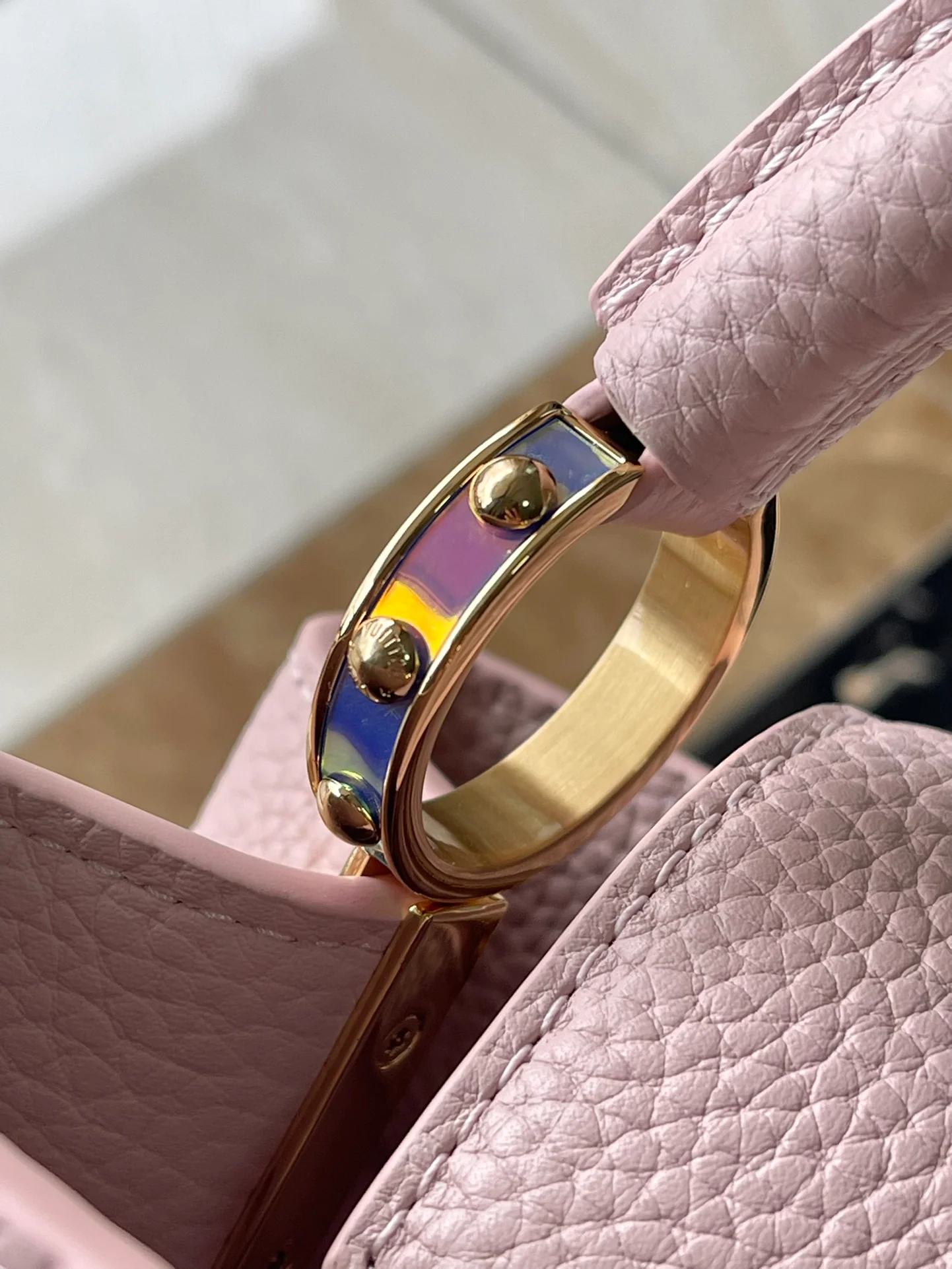 m22054-LV-capucines-handbag/crossbody bag-pink