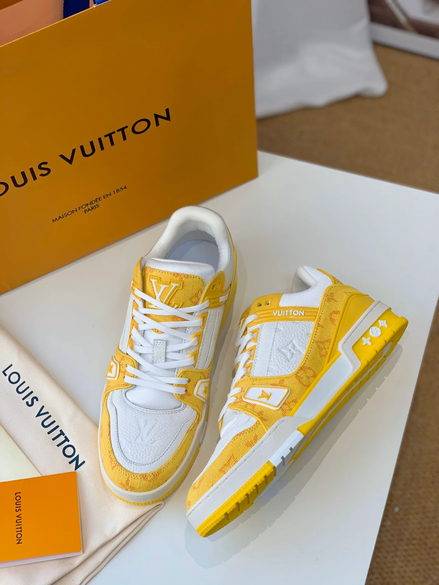 Кроссовки LV Trainer Series - Унисекс - Желтые